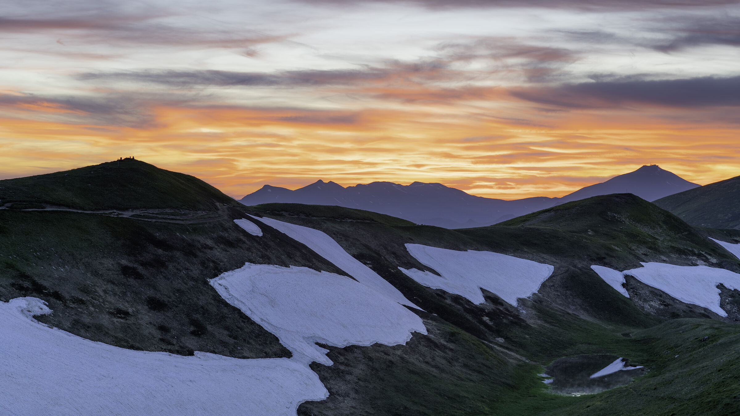 Emilian Tuscan Apennines at sunset 4