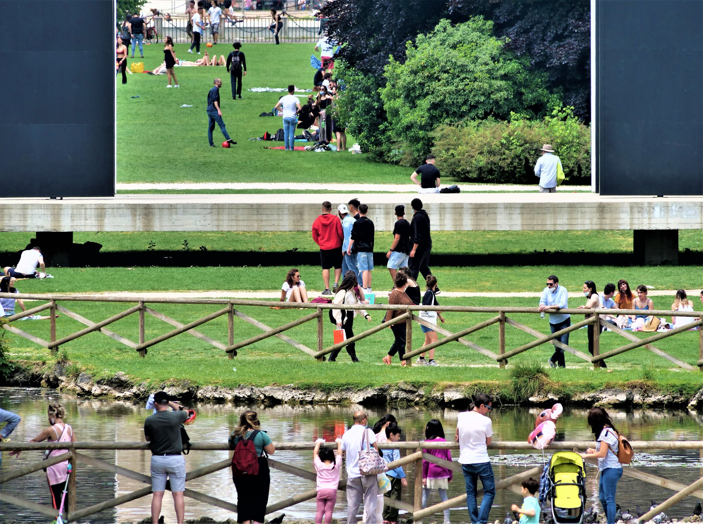 . . . il set è pronto . . .