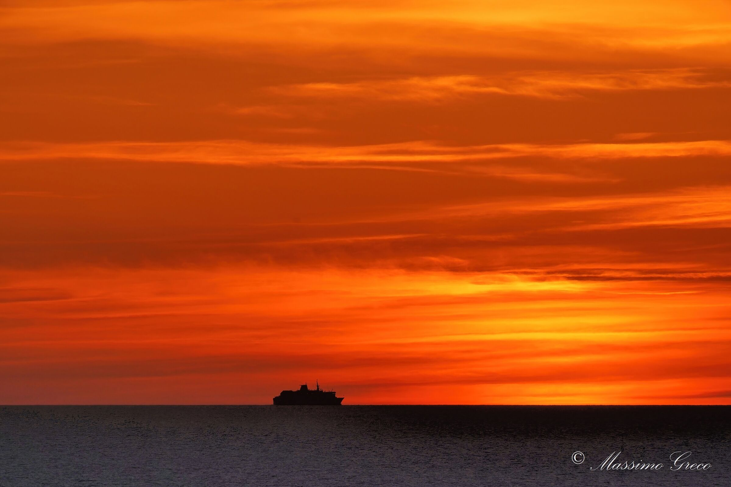 La nave al tramonto - Punta Ala