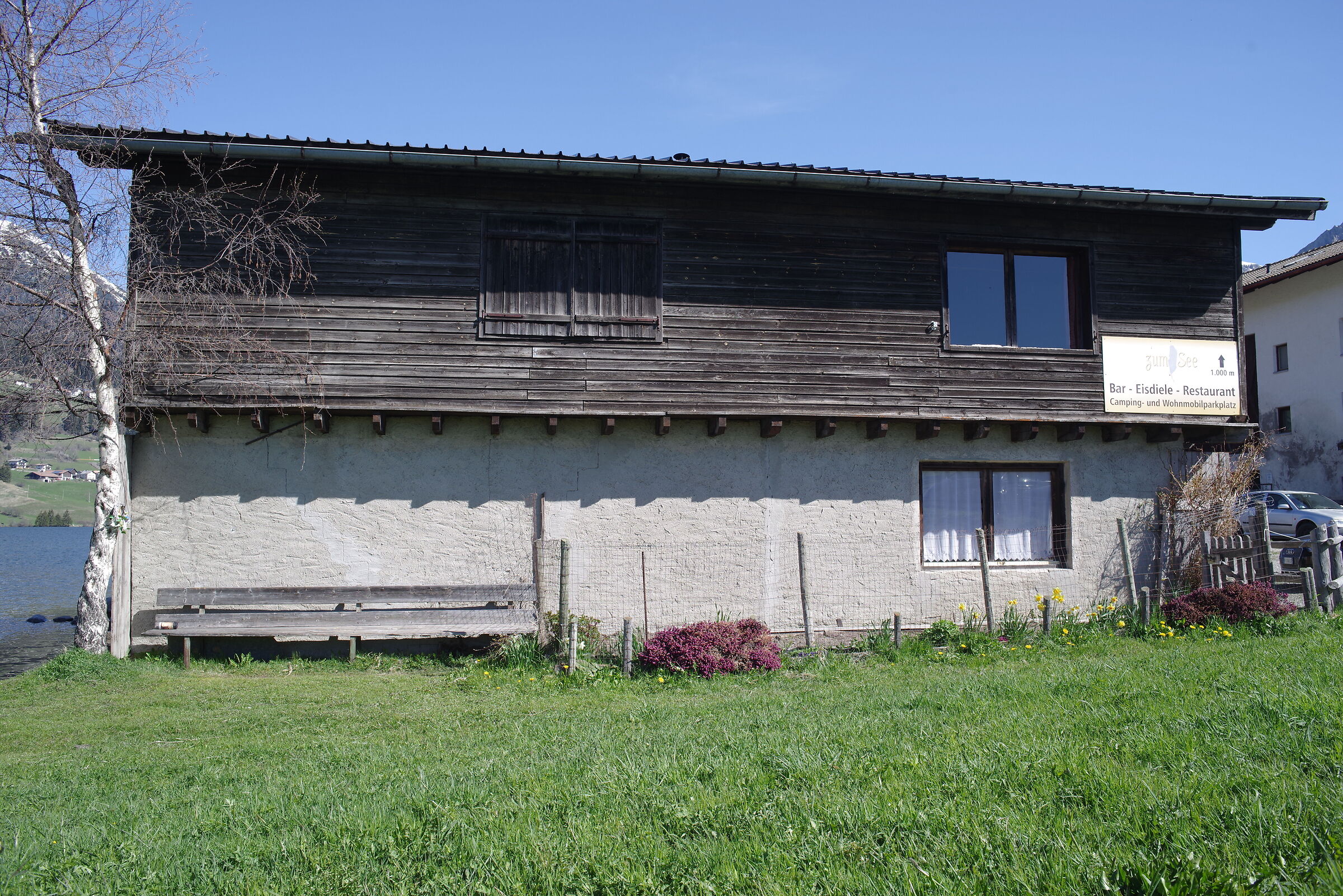 M 28mm f/2.8 to f/11