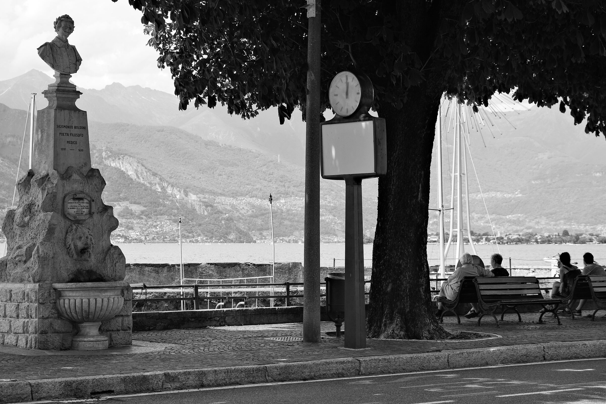 In attesa del battello