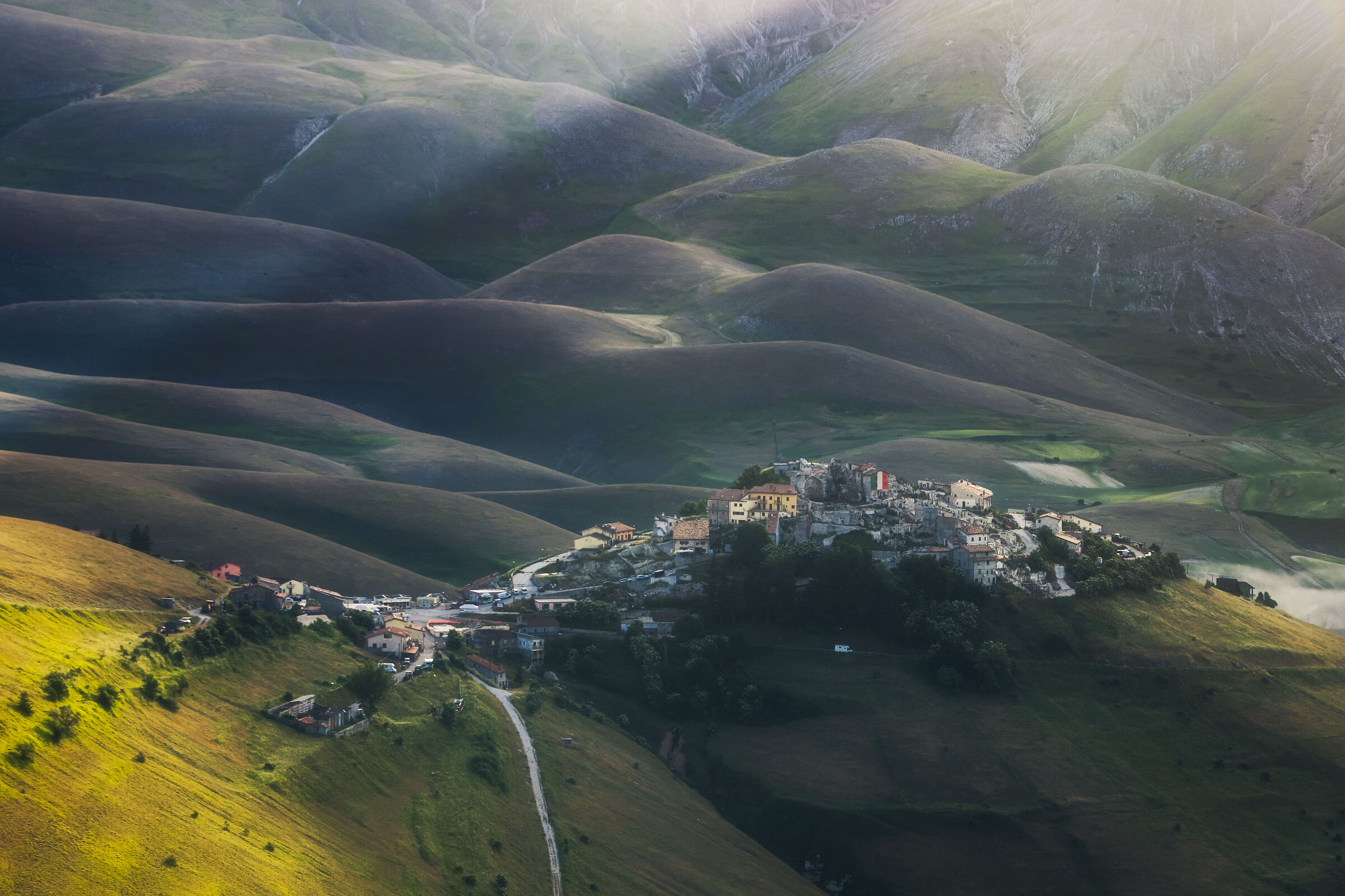 Alba su Castelluccio