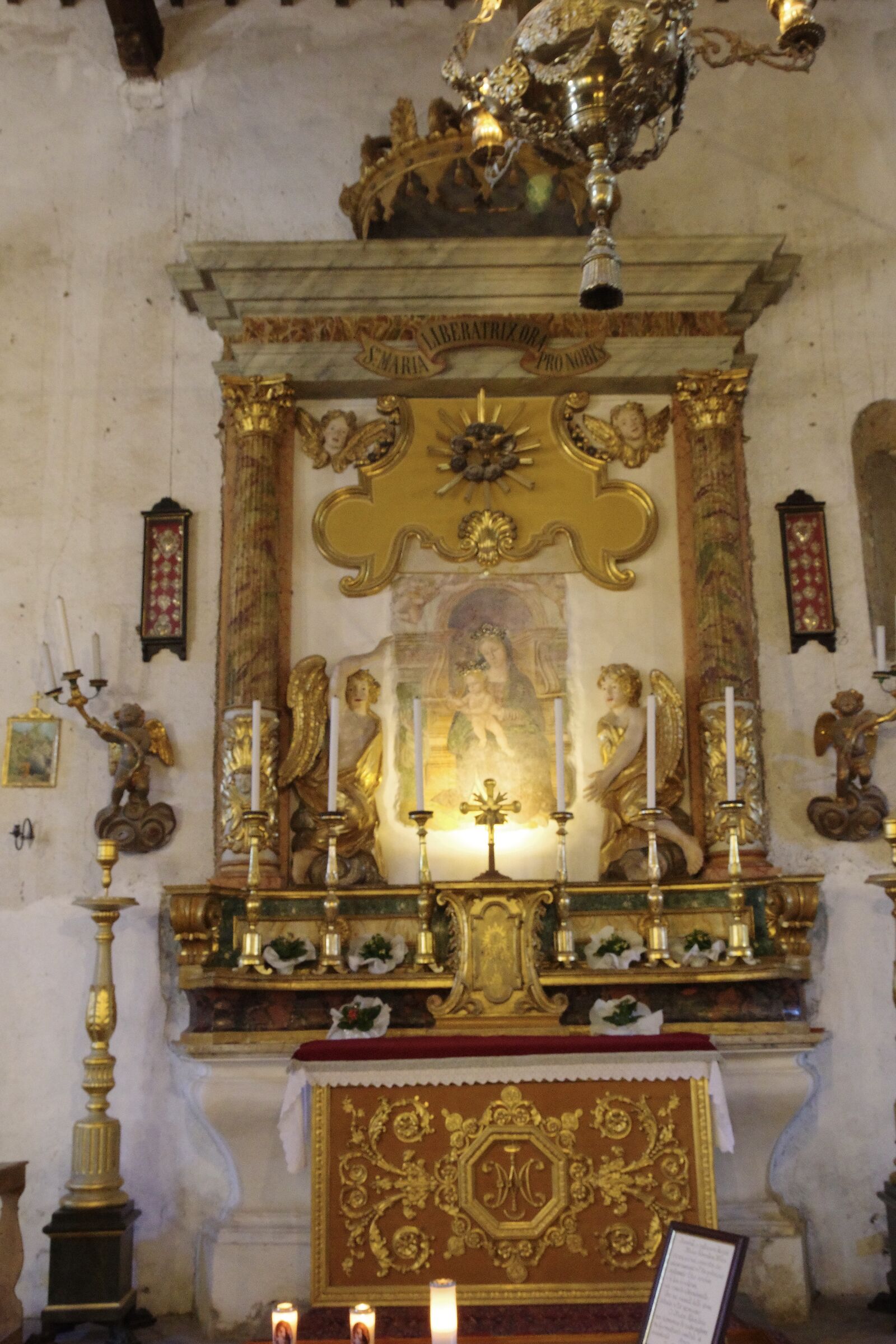 8000 iso, 1/8' di secondo e ..... la mia periartrite