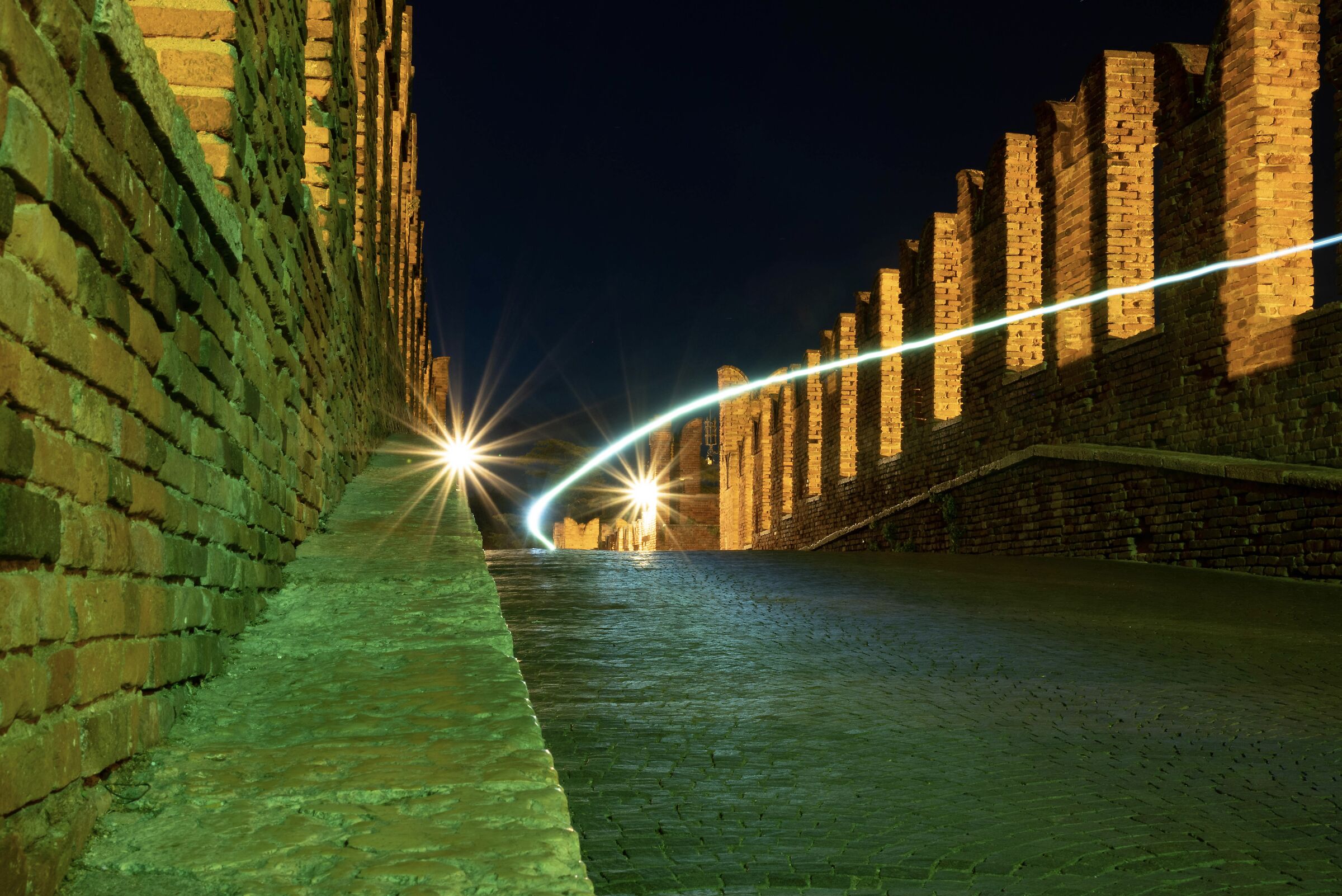 Light games, Ponte di Castelvecchio, Verona