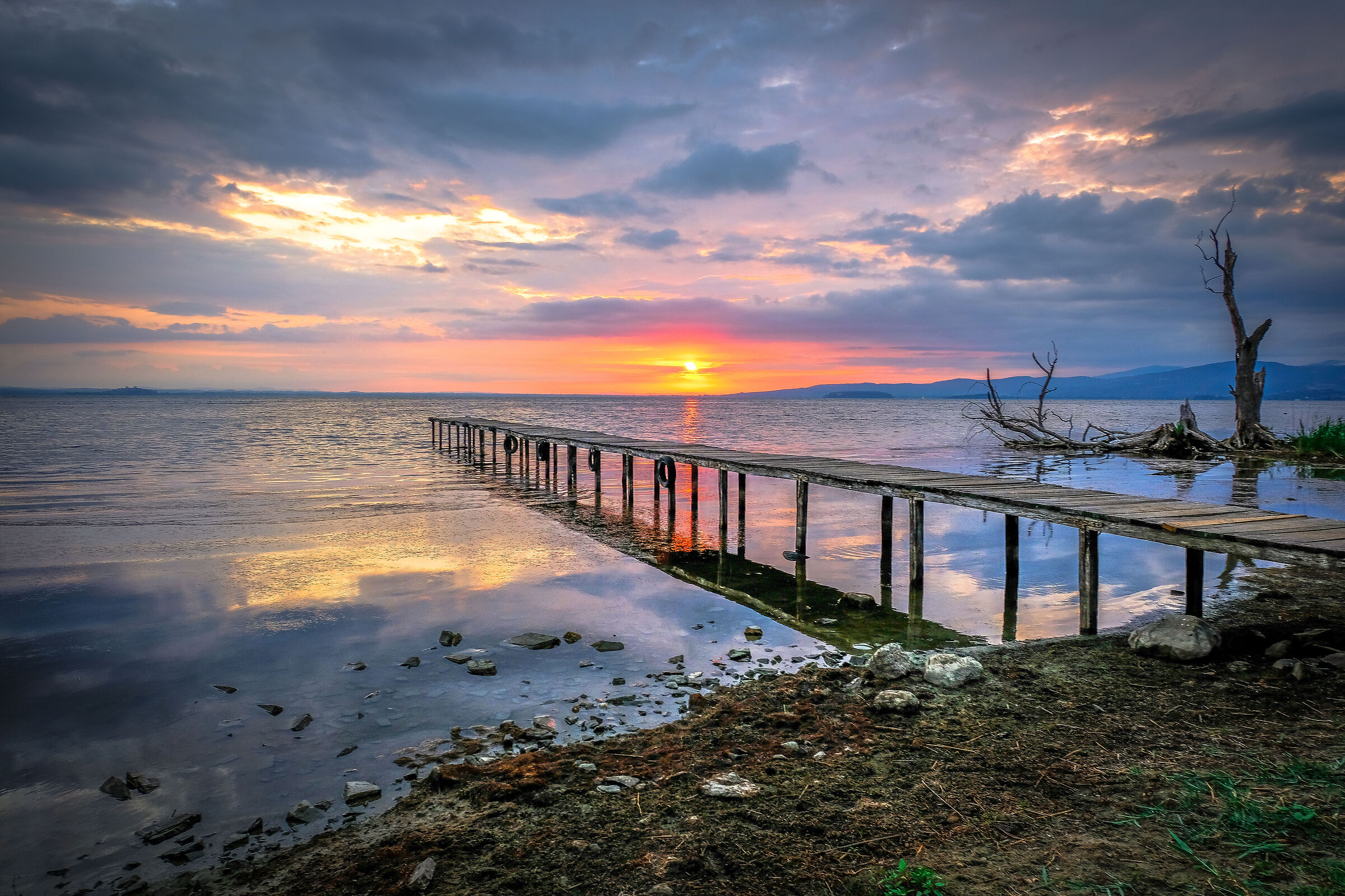 Tramonto sul Trasimeno