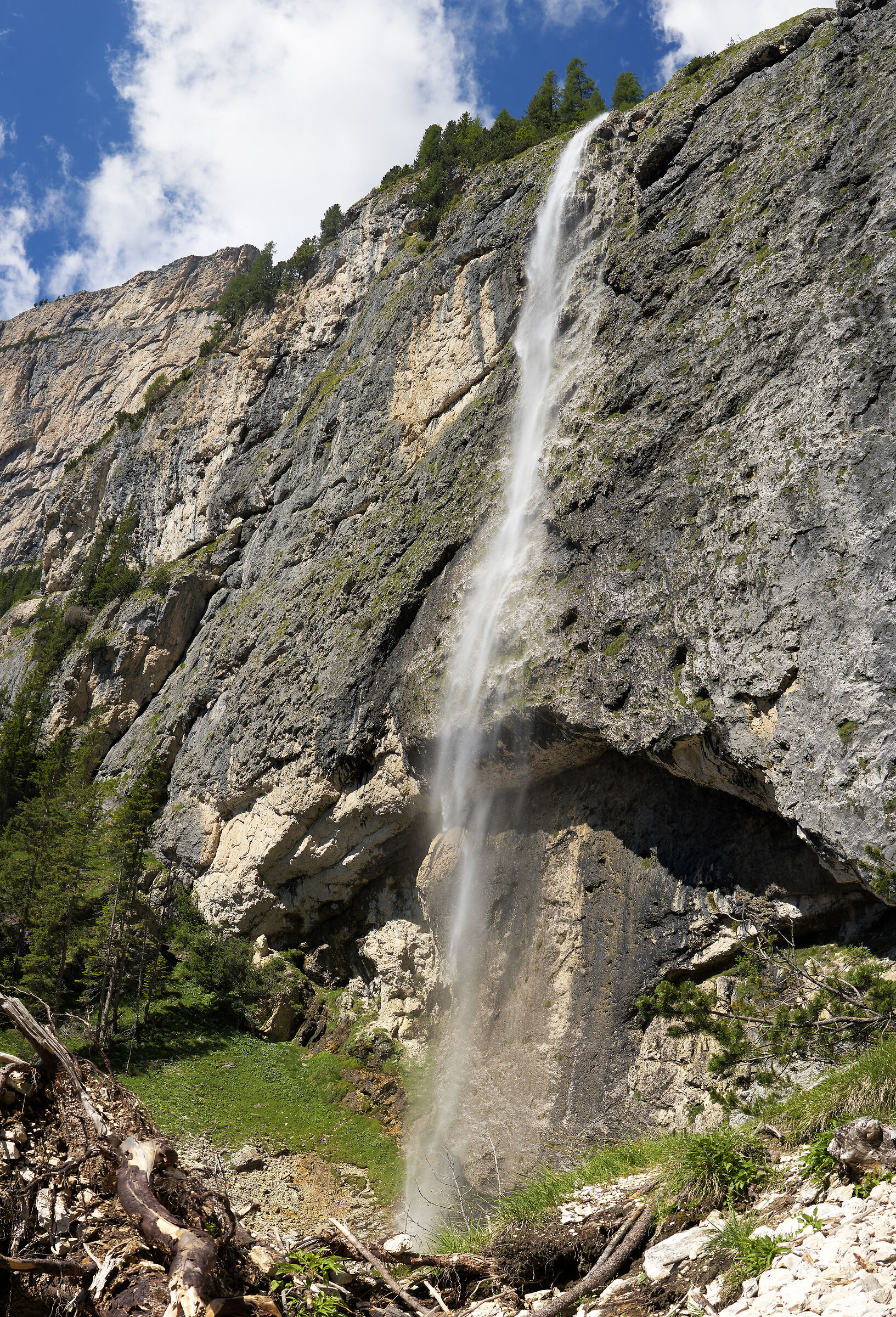 Waterfall in Val Udai
