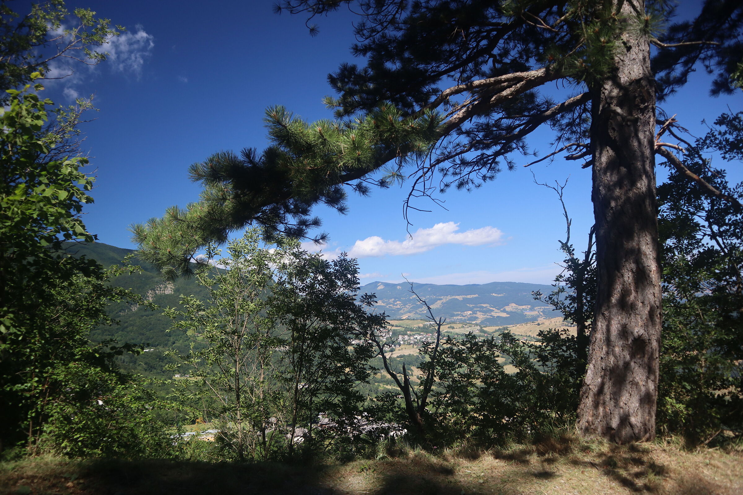 Panorama del Frignano dalla Rocca di Sestola (mo)