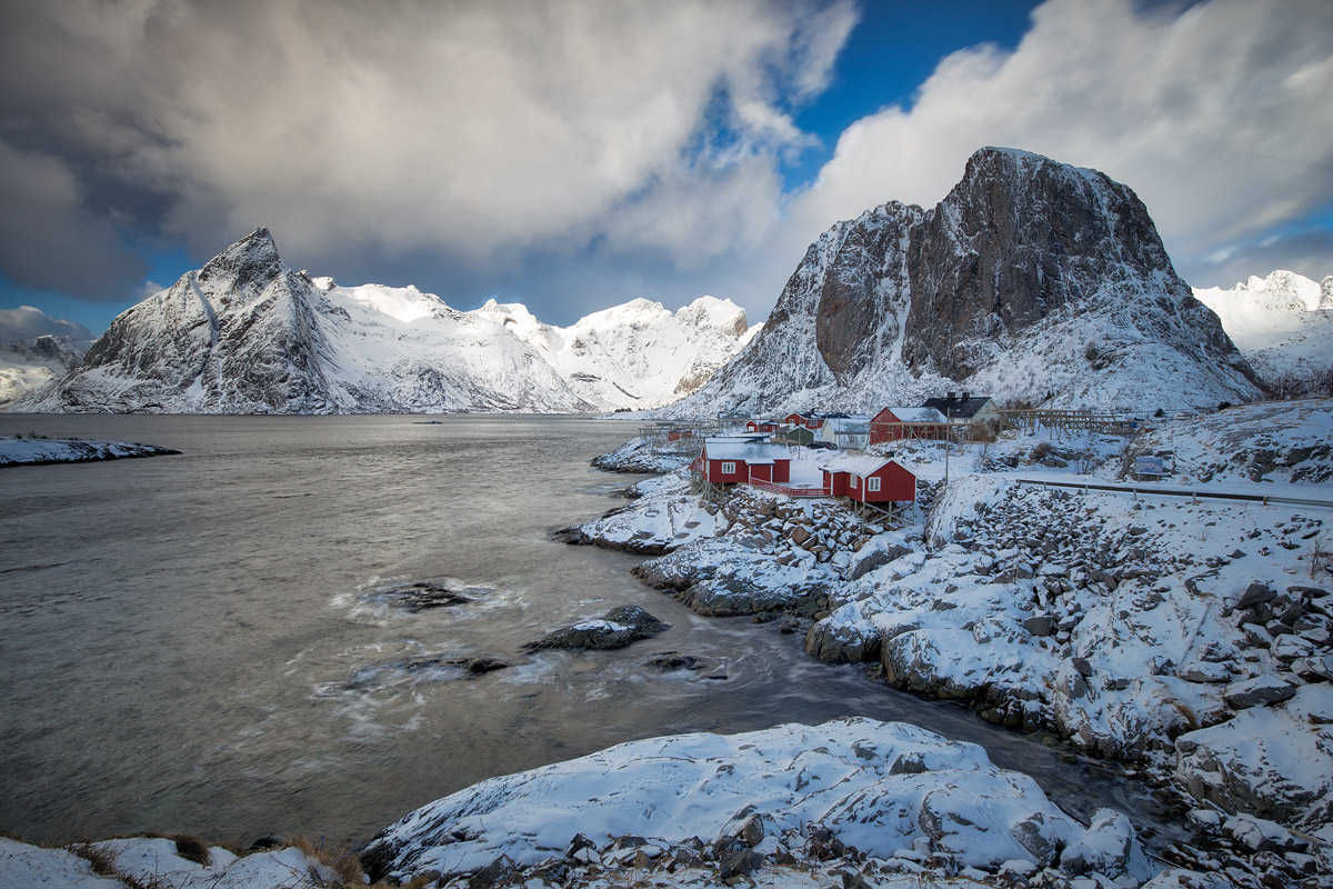 Hamnoy in veste invernale