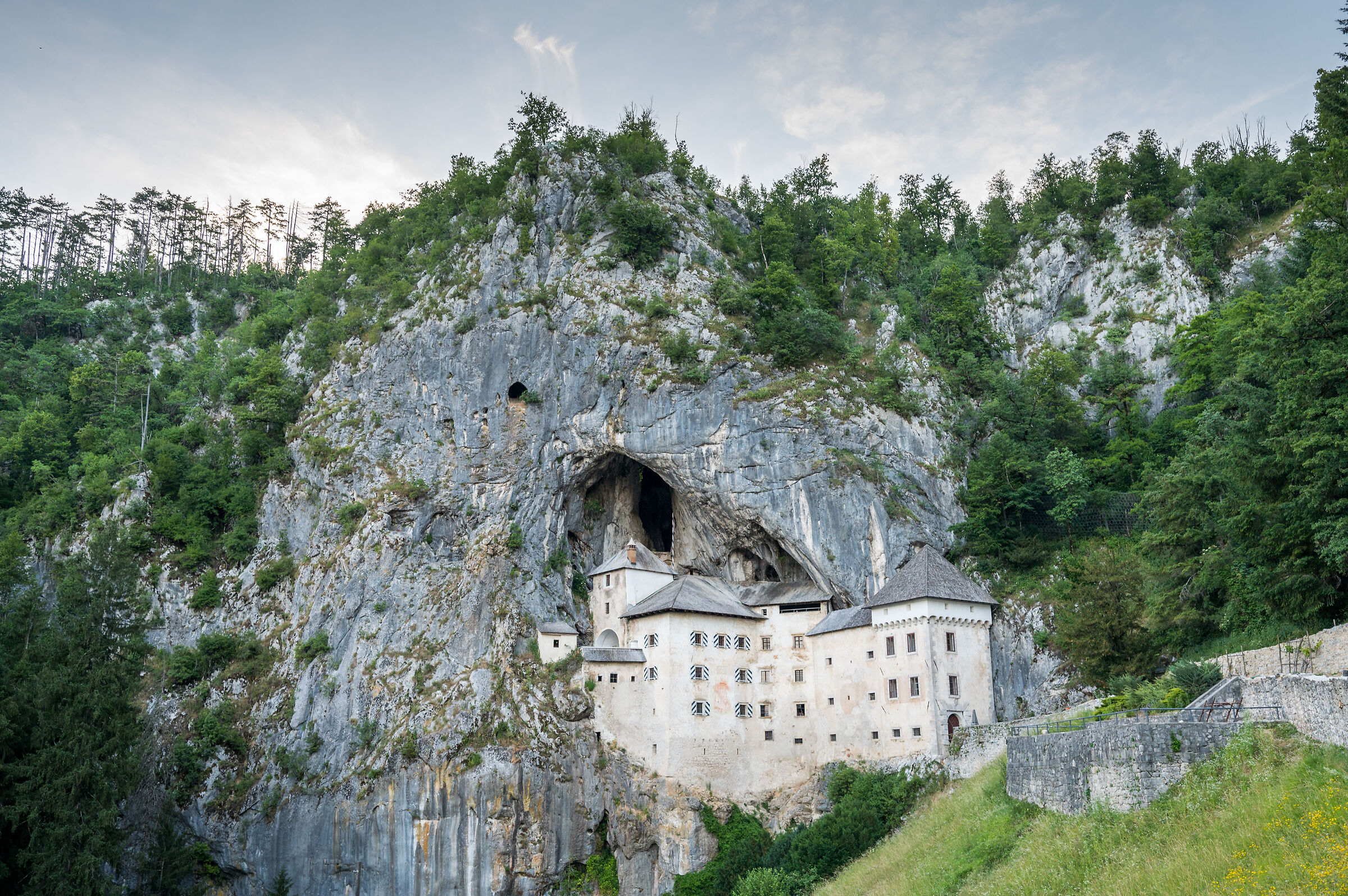 Predjama Castle