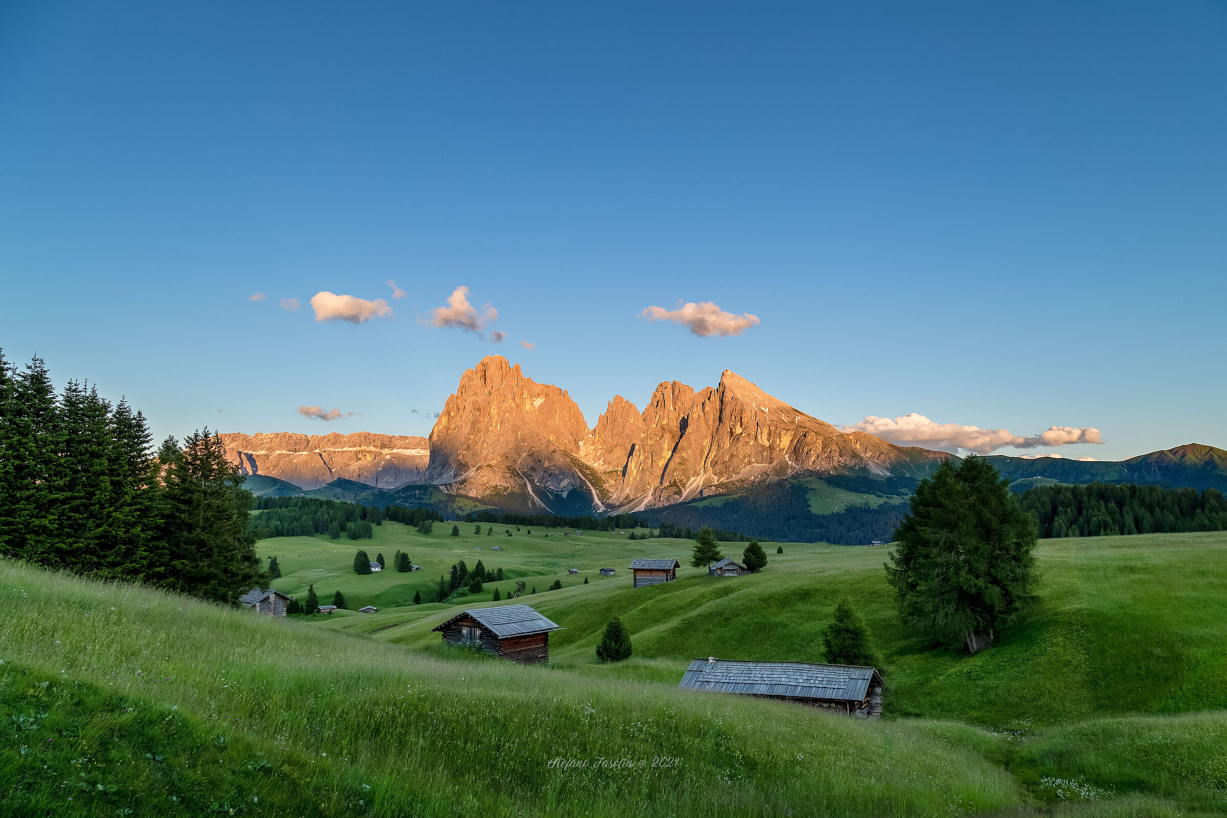 Tramonto su Sasso Lungo e Sasso Piatto