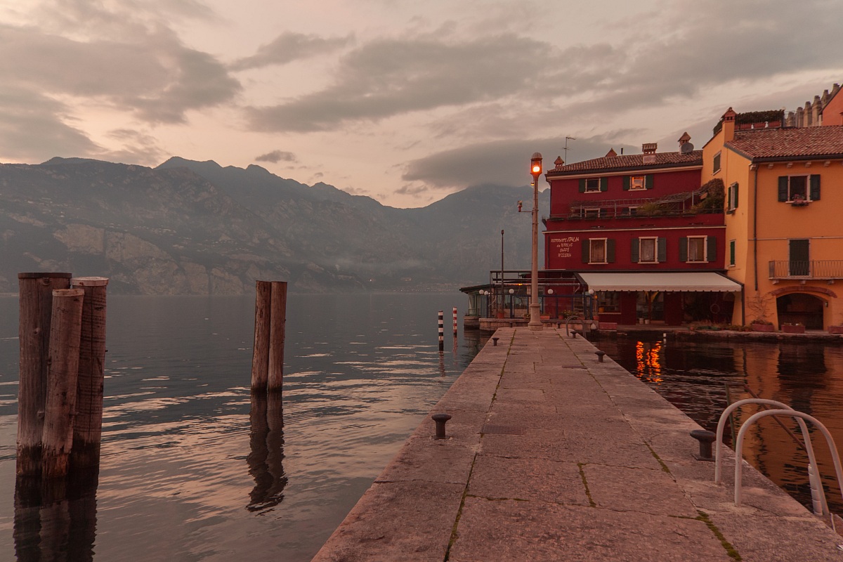 Di moli e porticcioli - Malcesine (Lago di Garda)