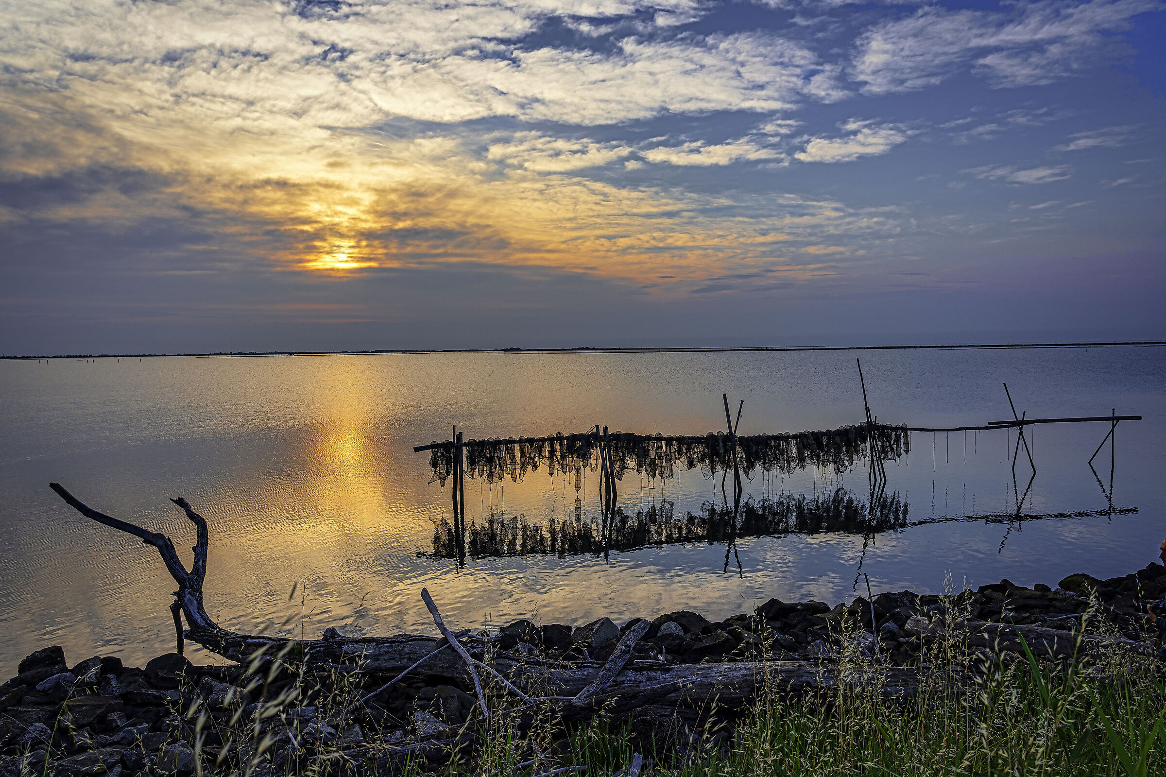 Alba sul delta del Po