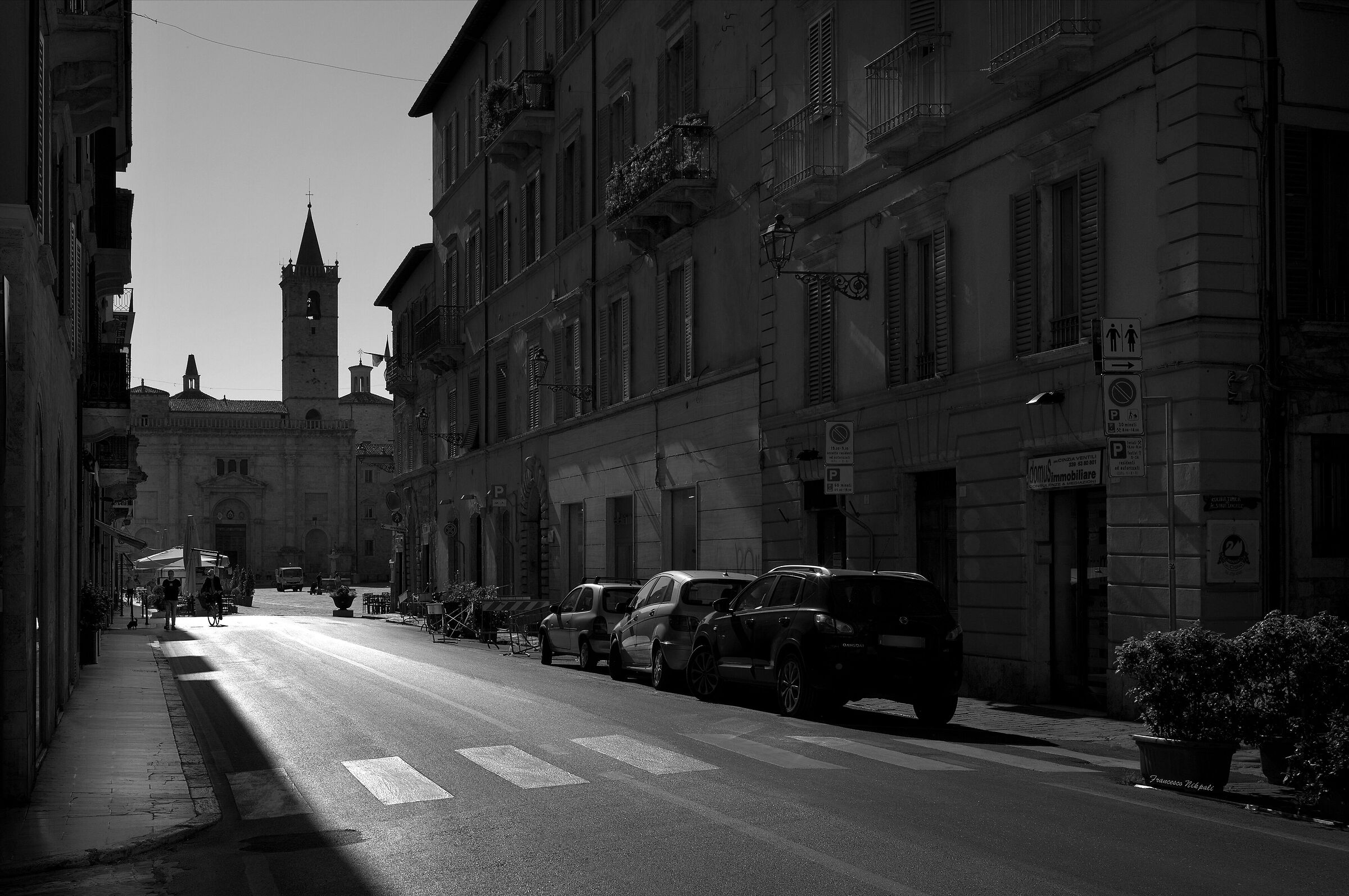 Entrance to "Piazza Arringo"