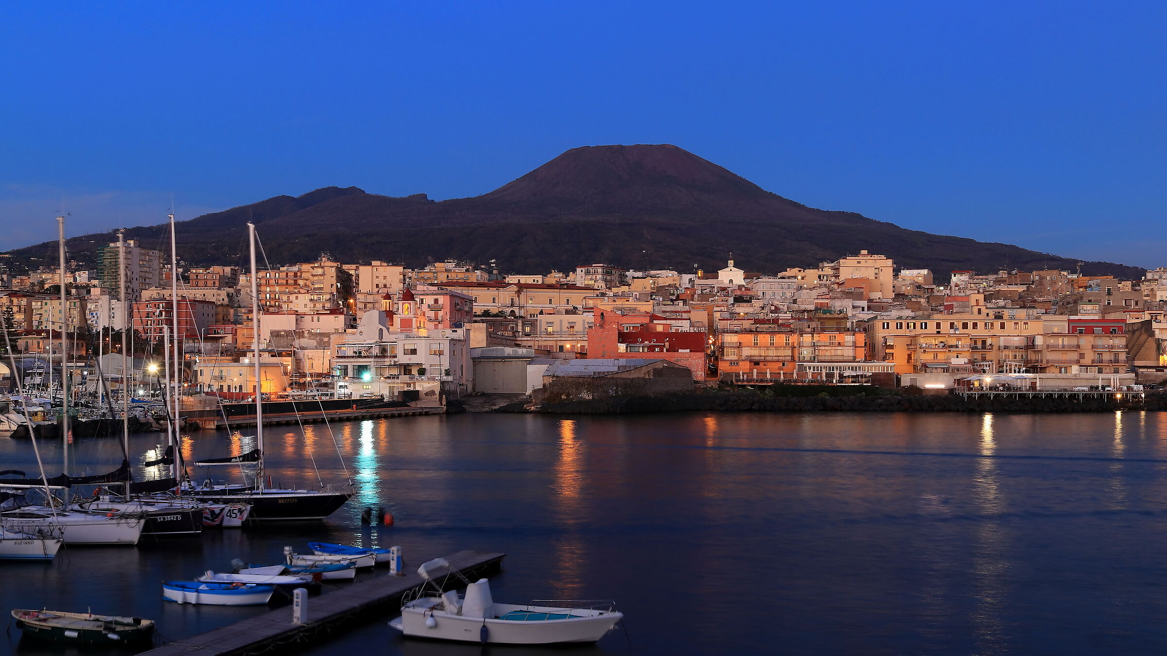 Last lights at the port