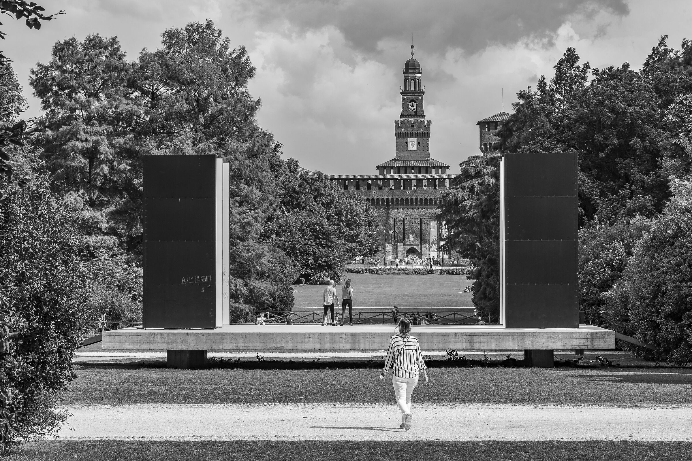 Teatro Continuo Burri and Castello Sforzesco