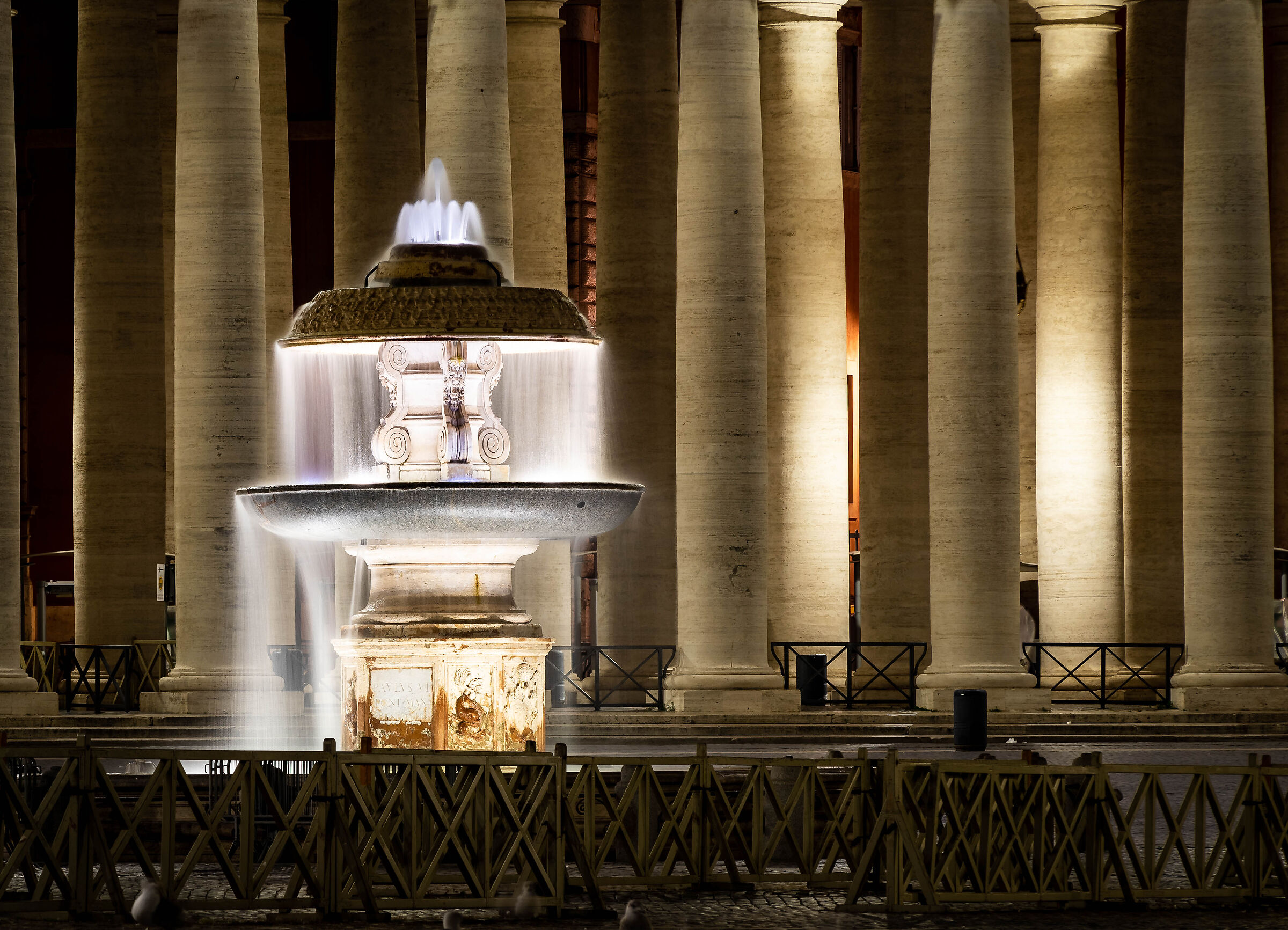 Bernini fountain at night