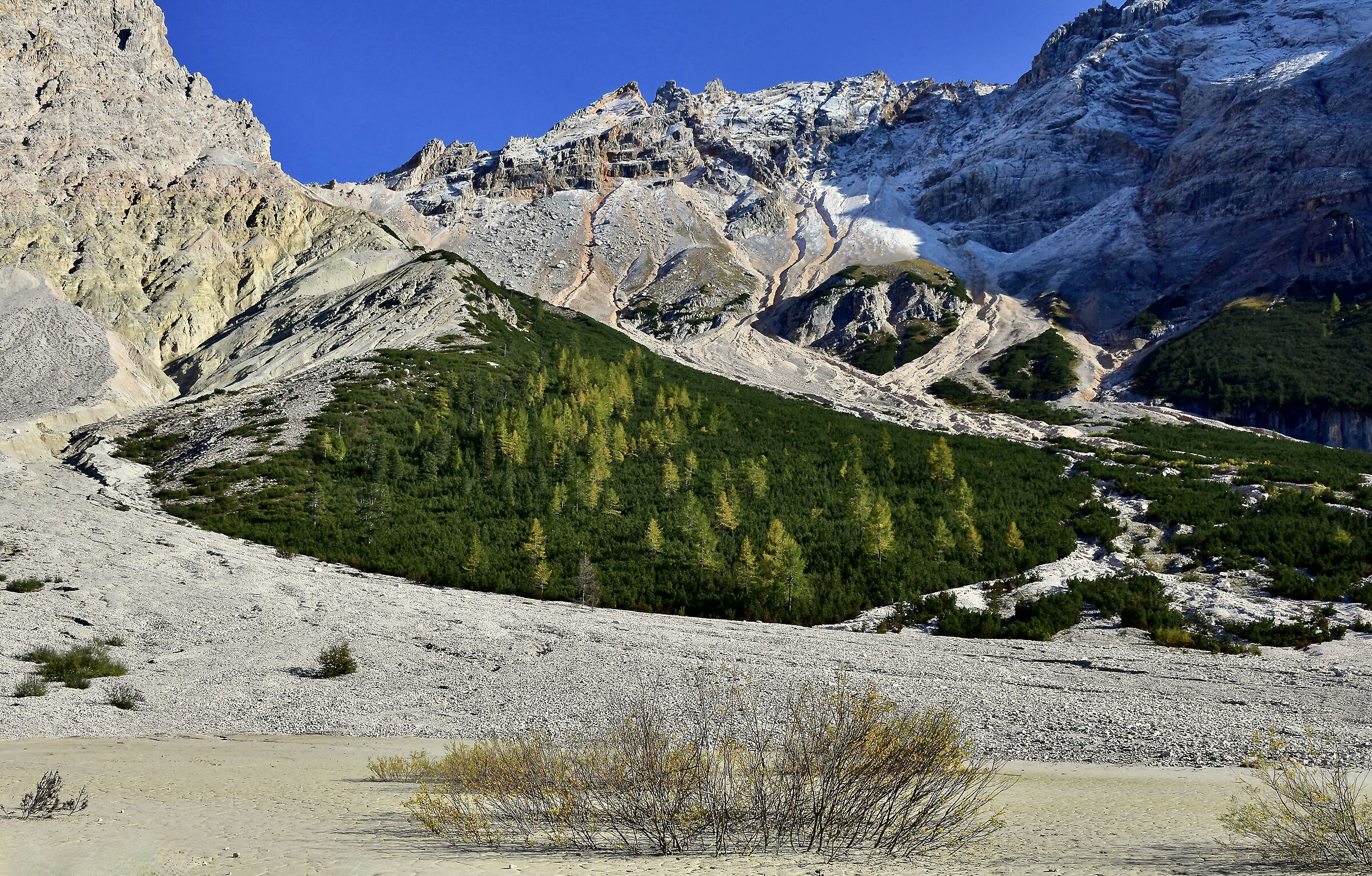 Path to the Fanes Hut