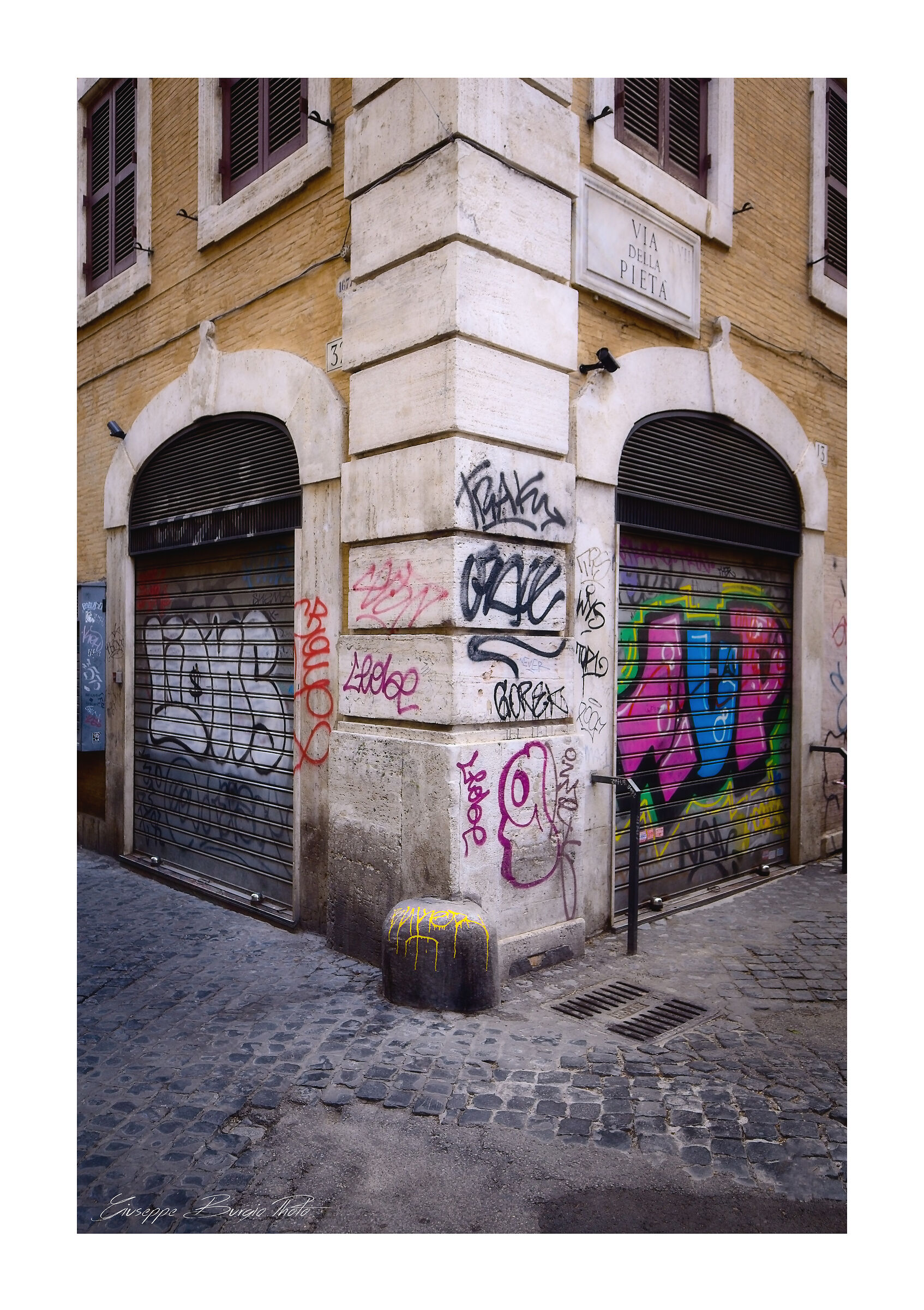 Early morning in Campo dei Fiori
