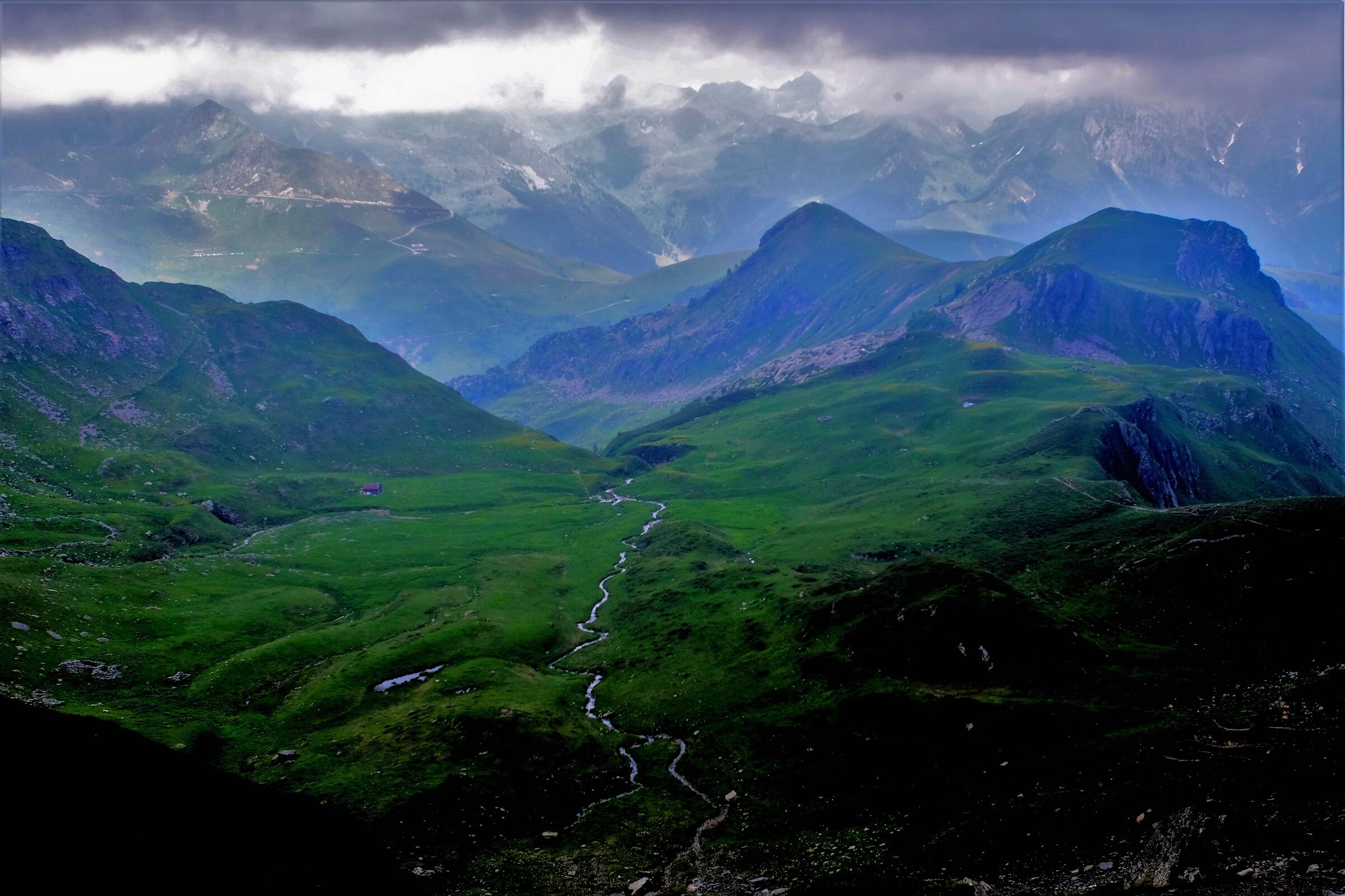 Verso il Passo S. Marco, dai laghi di Ponteranica (Bg).