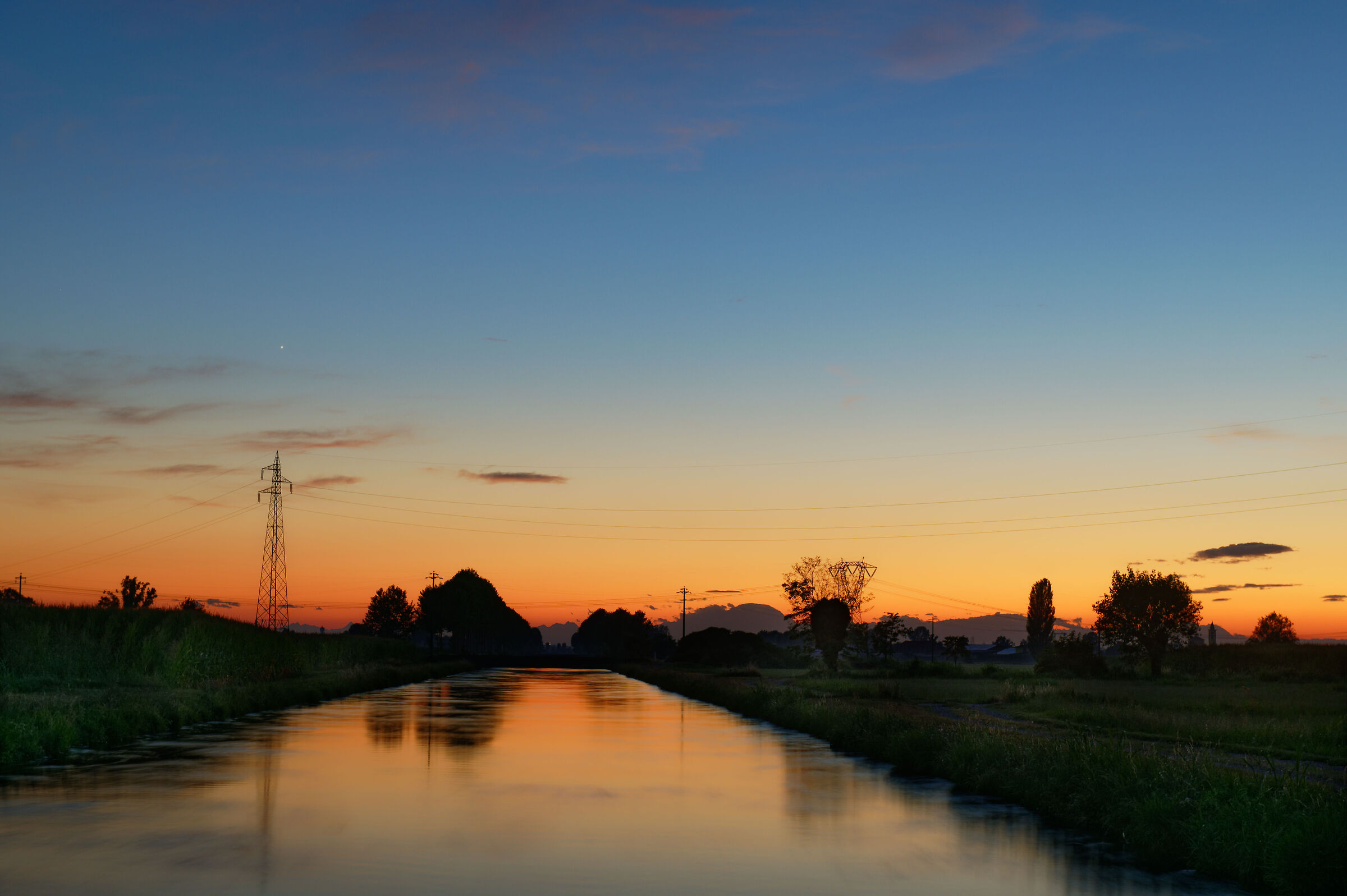 Un tramonto sul canale.