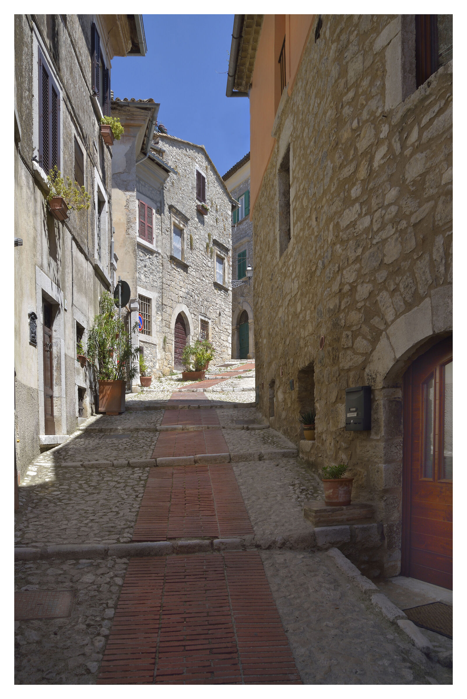 Street of Veroli