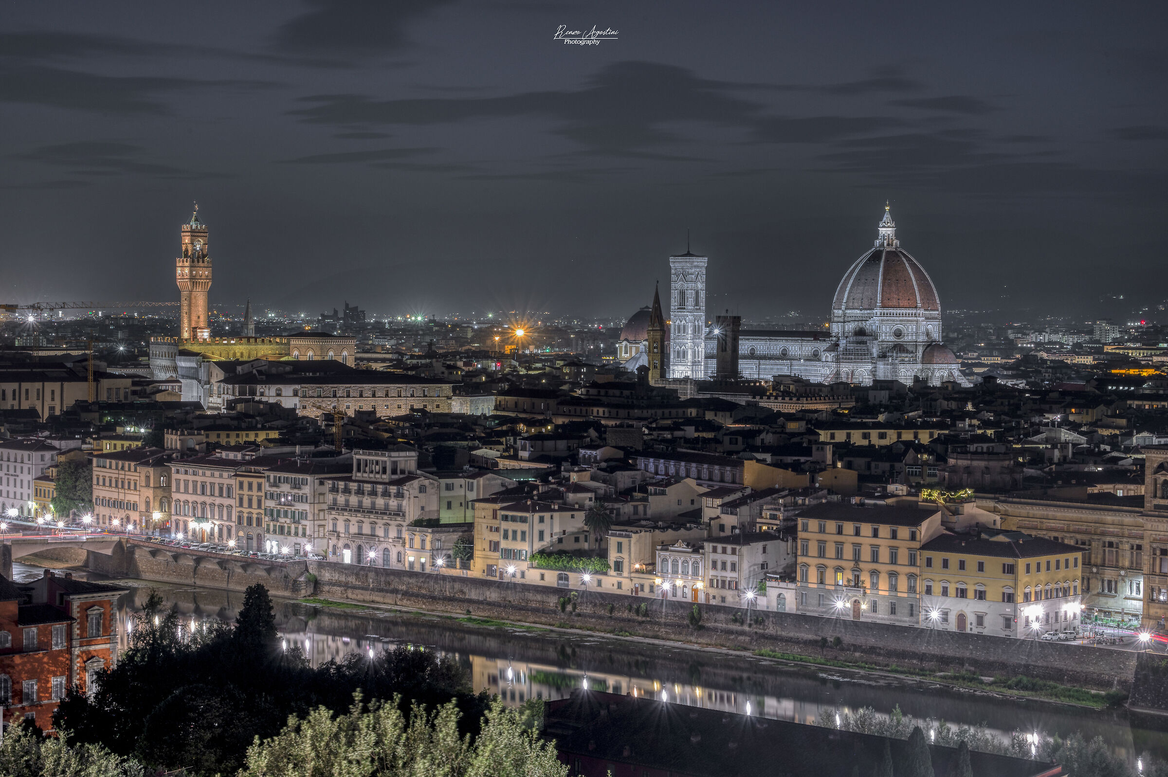 Una notte.....da Piazzale Michelangelo.