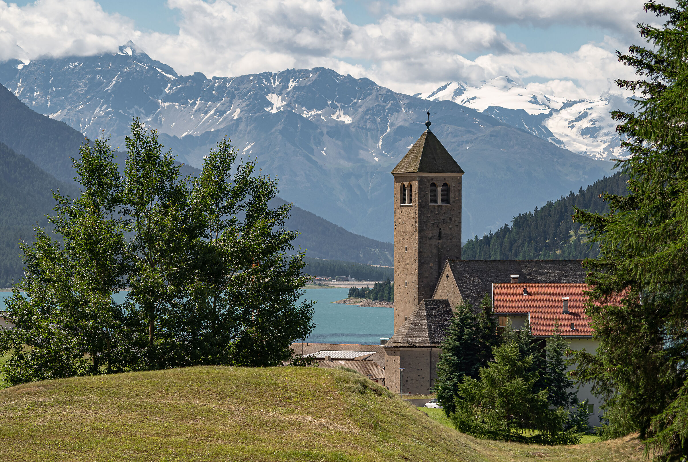 Valle e lago di Resia da una prospettiva differente