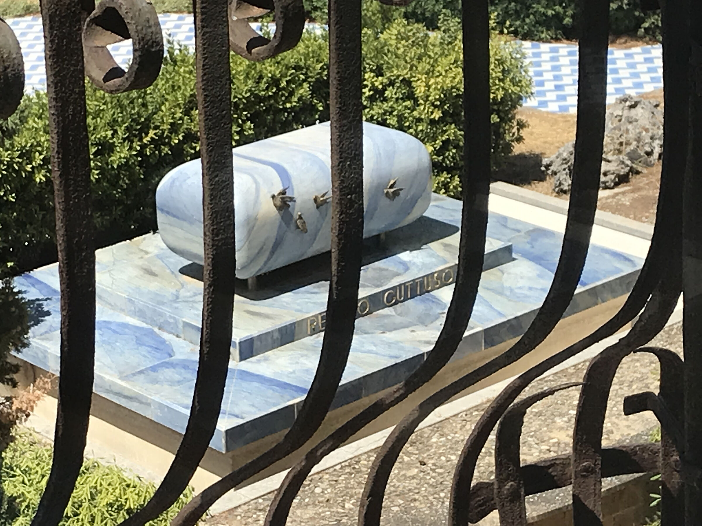 Tomb of Renato Guttuso, by Giacomo Manzù