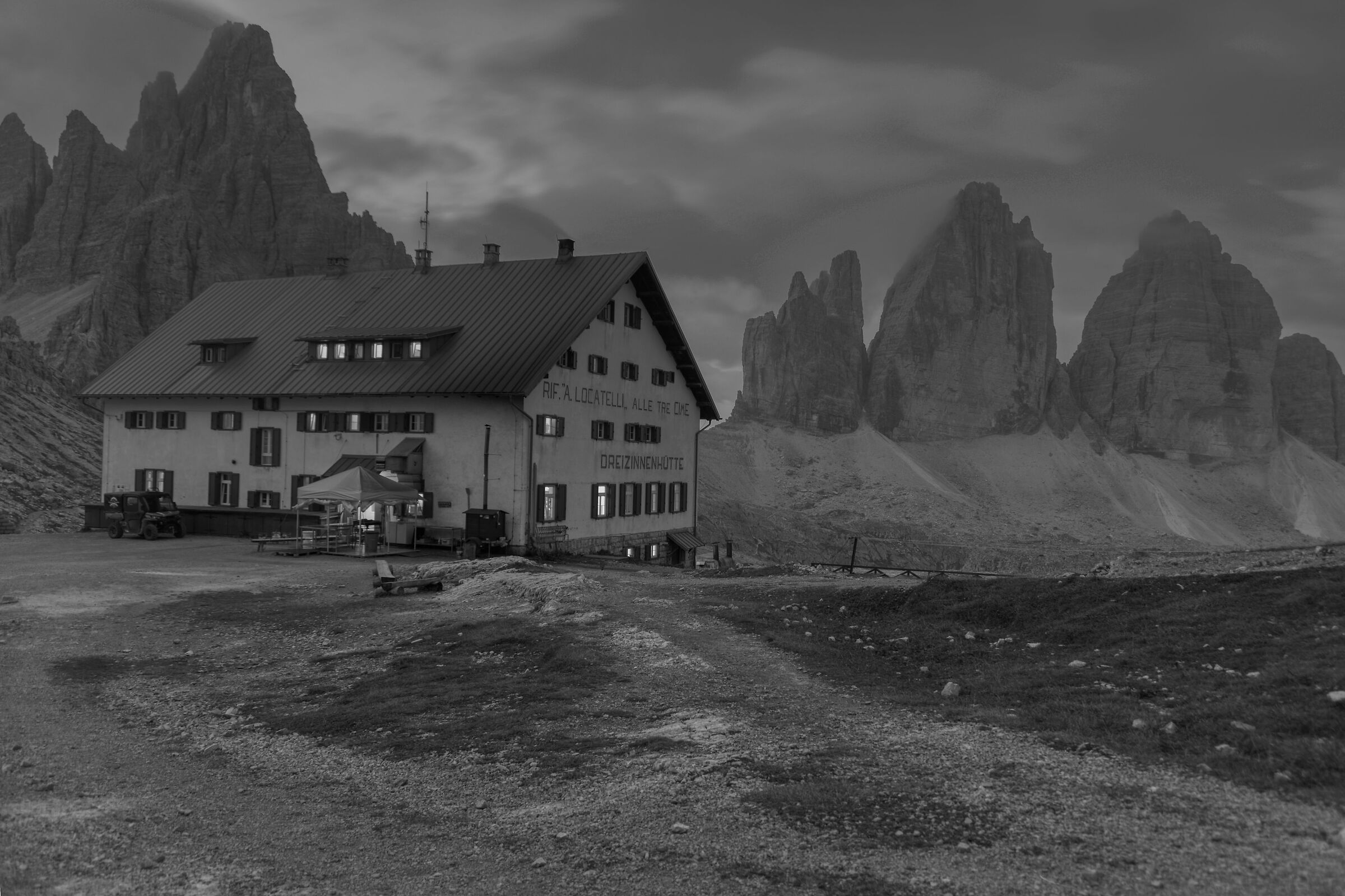 Tre cime di Lavaredo conversione in B&N
