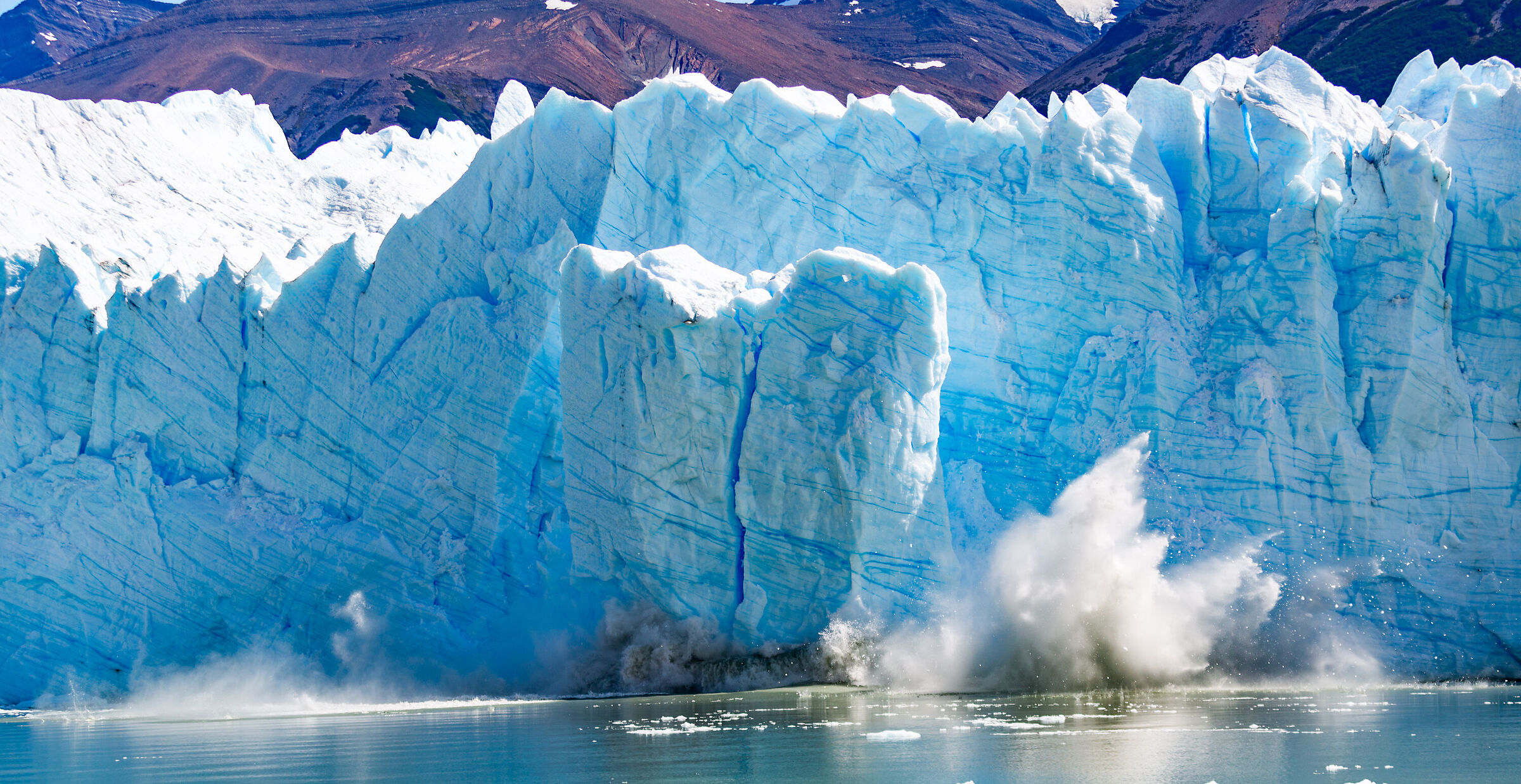 distaccamento importante dal perito moreno