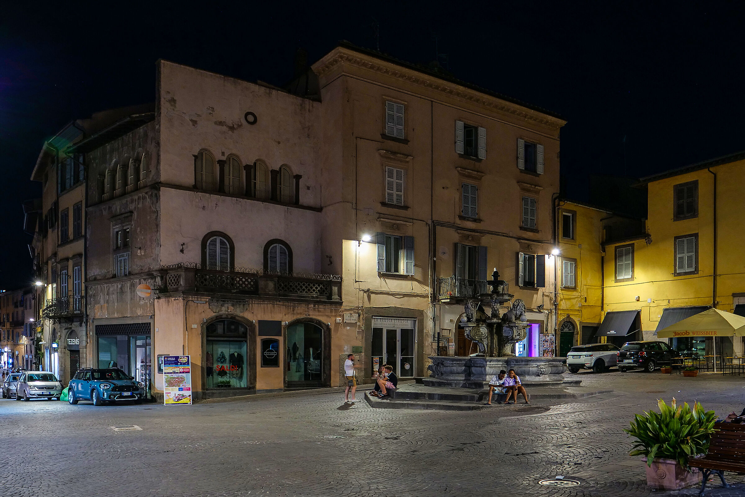 Piazza dell Erbe - VT