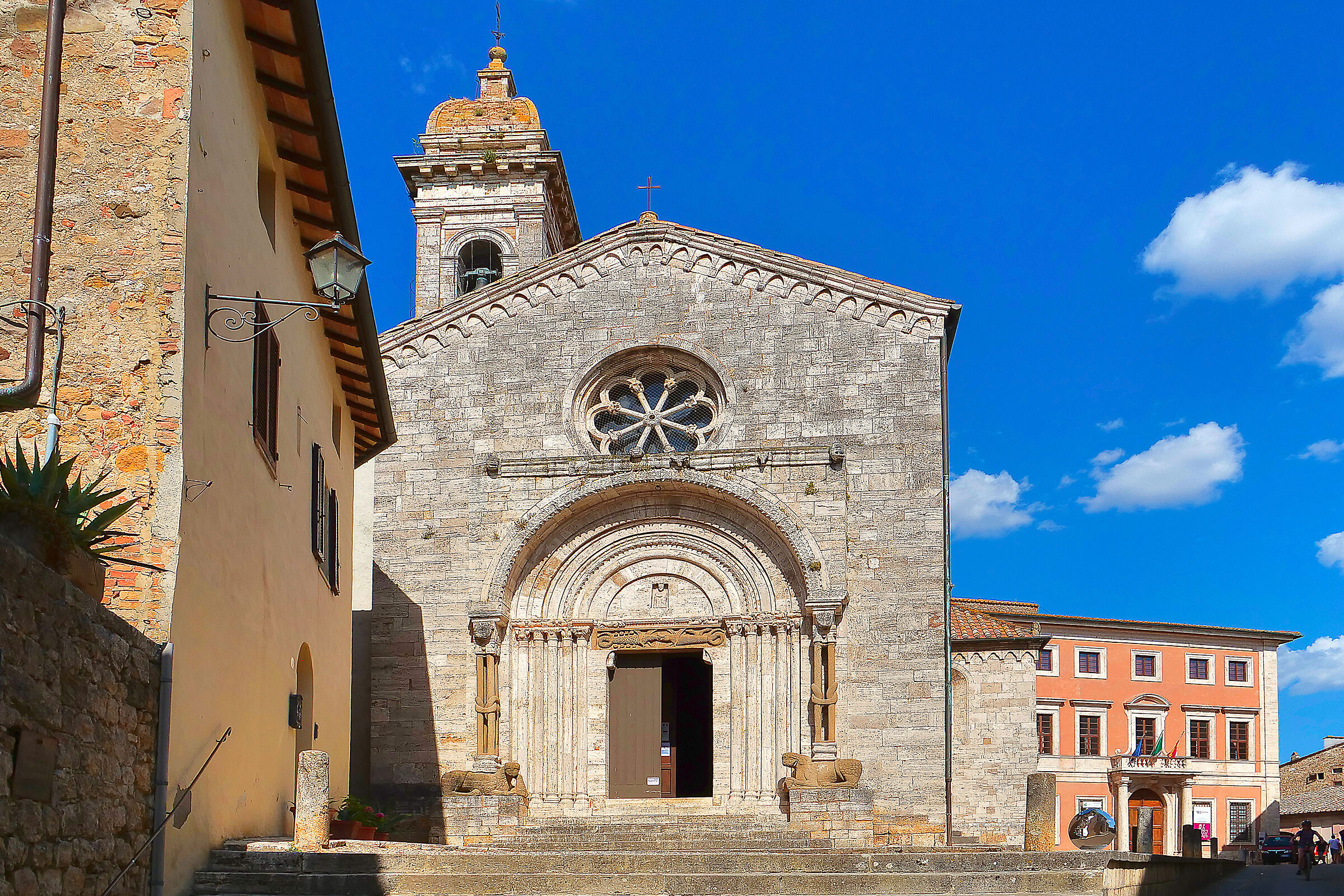 Collegiata dei Santi Quirico e Giulitta (fronte)