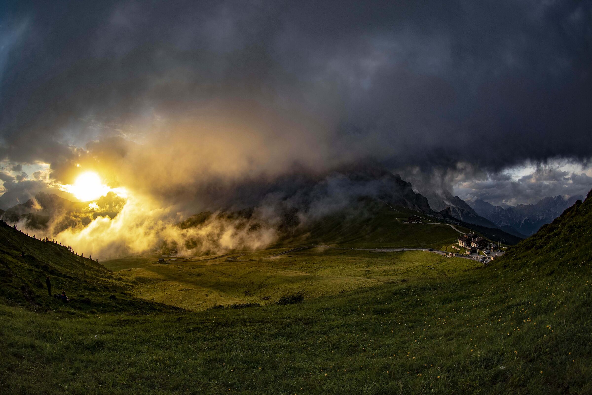 Tramonto sul Passo Giau