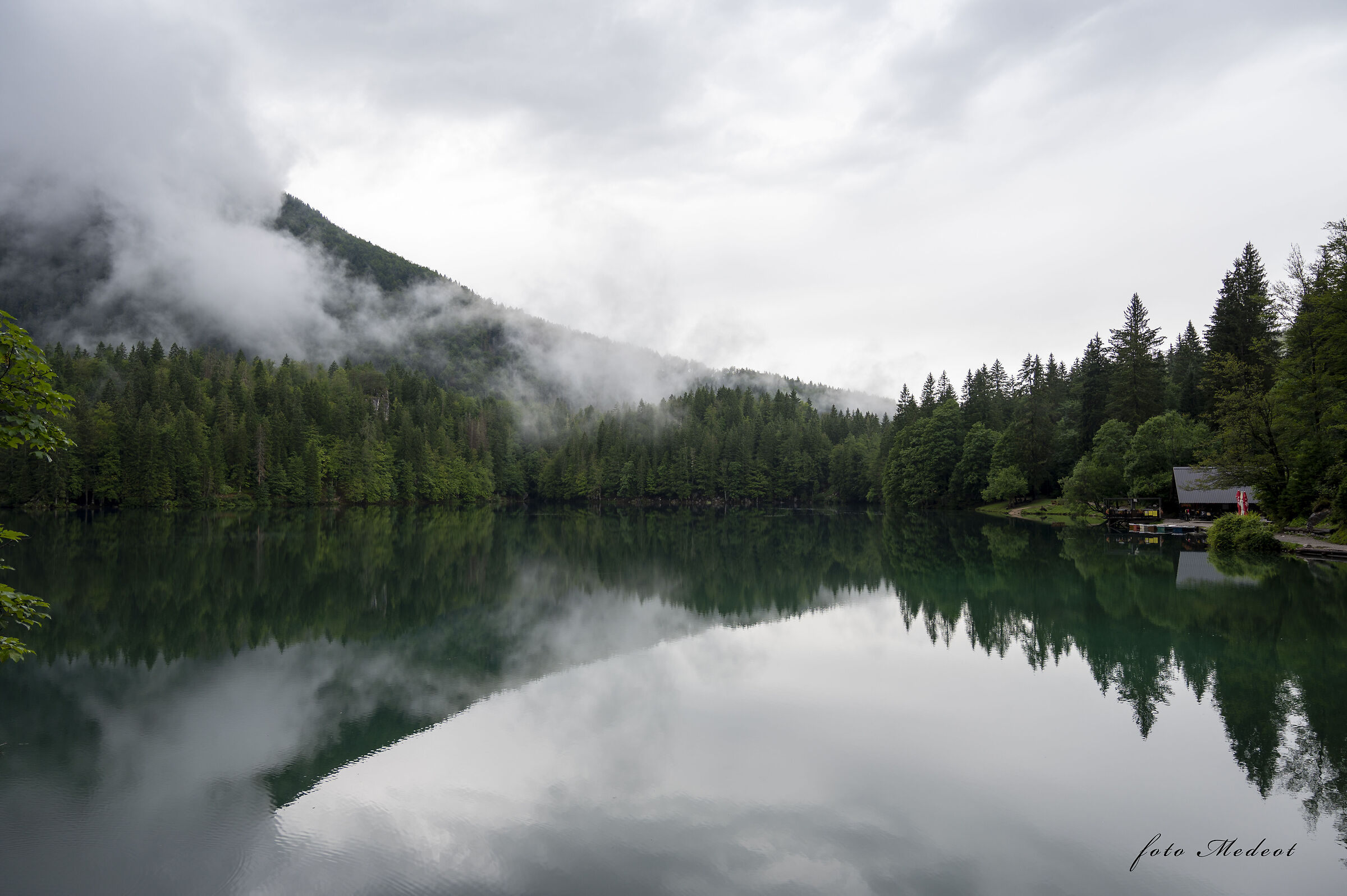 Lago di Fusine, riflessi.