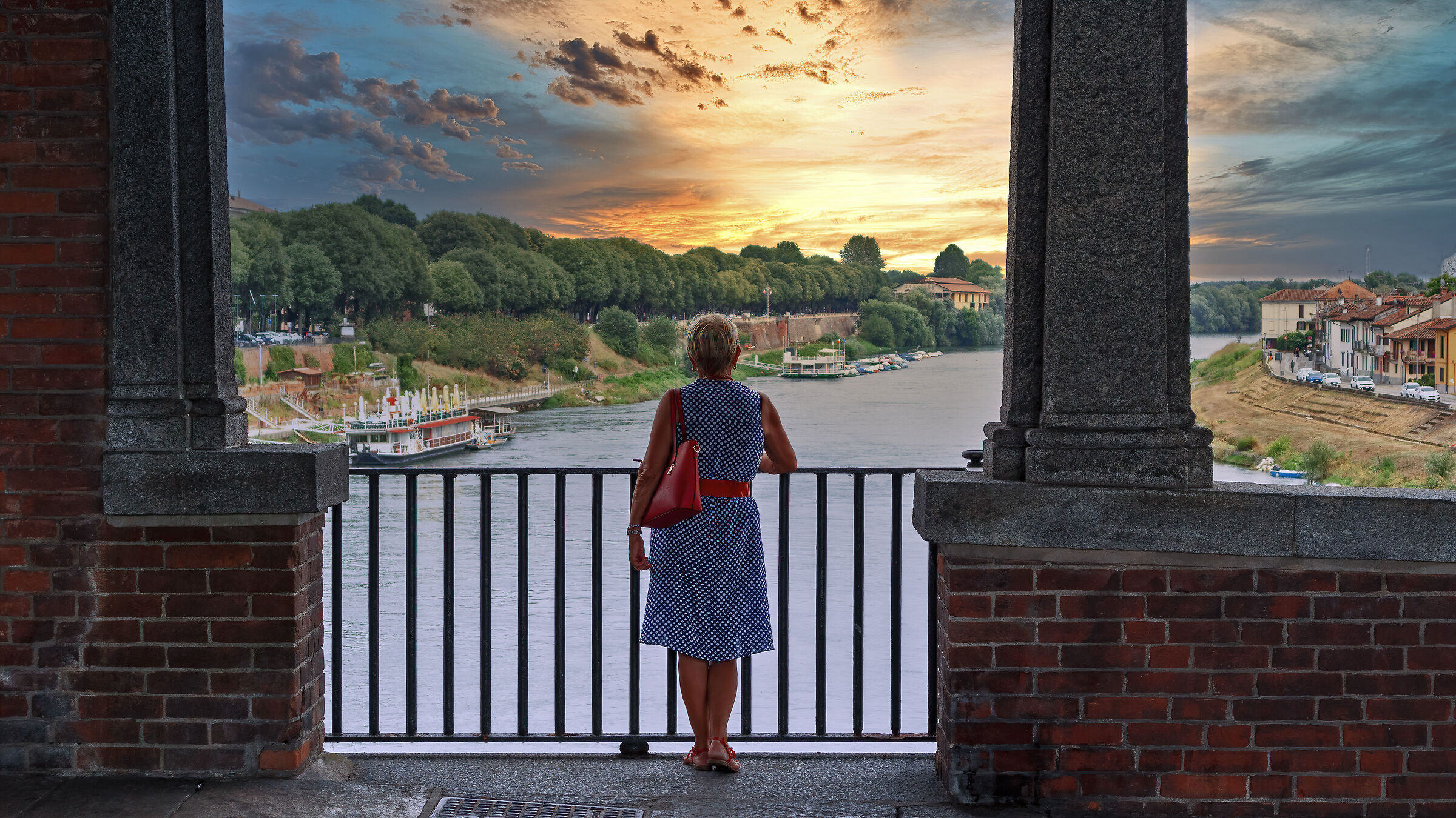 È lei che mi sveglia al mattino........