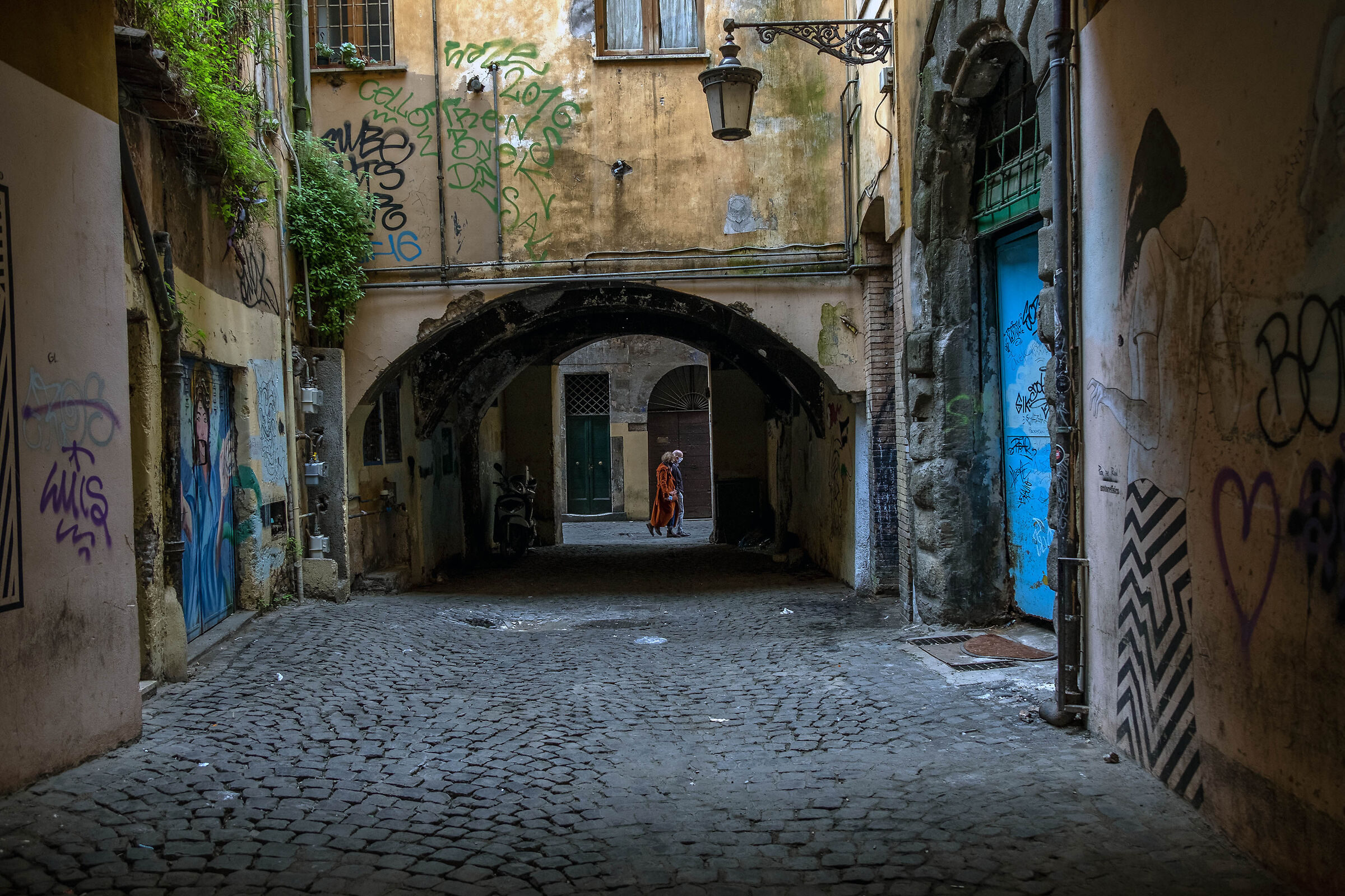 To the Arch of Santa Margherita
