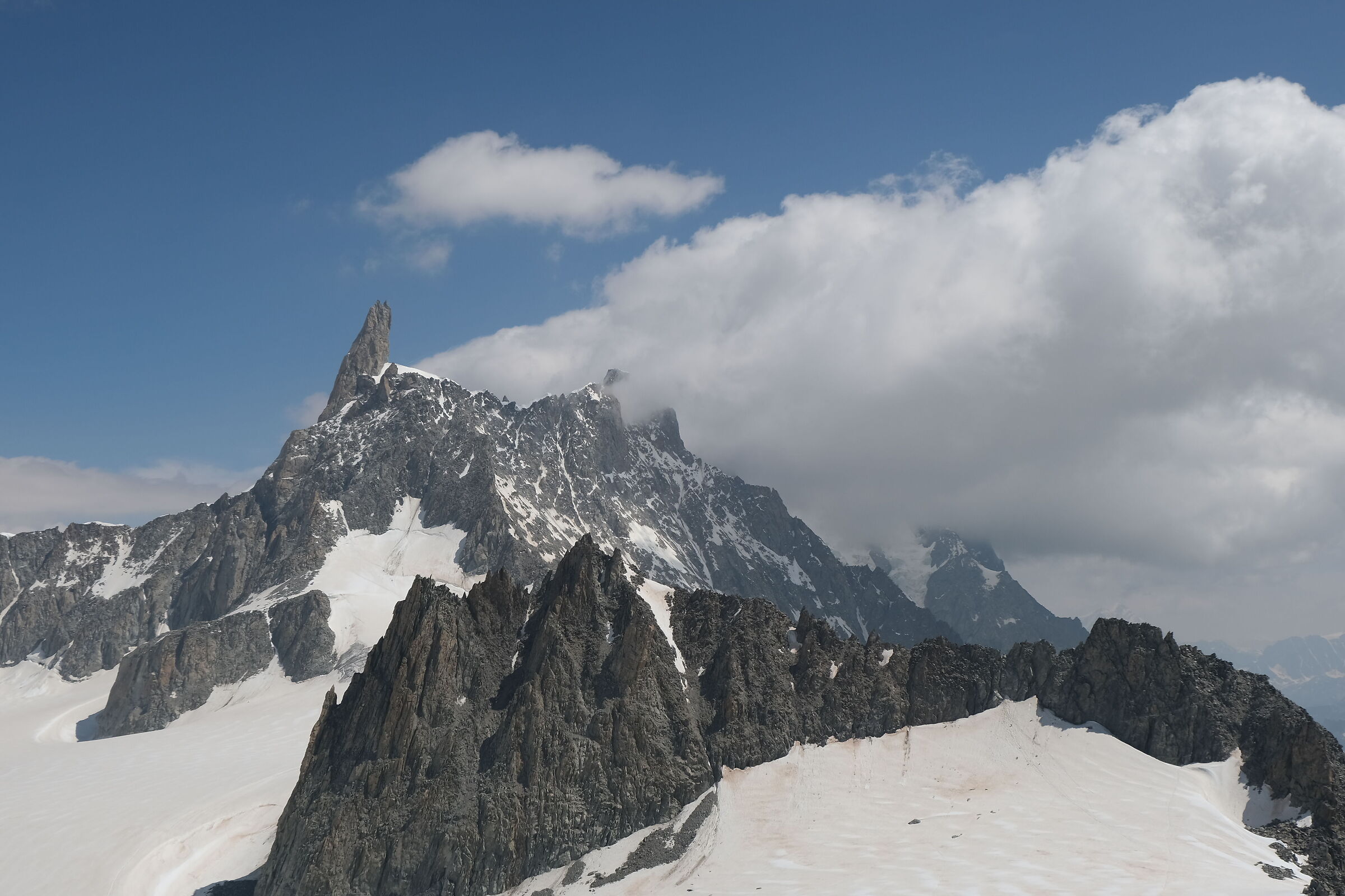 Dente del gigante ( da punta Helbronner - 3466m )