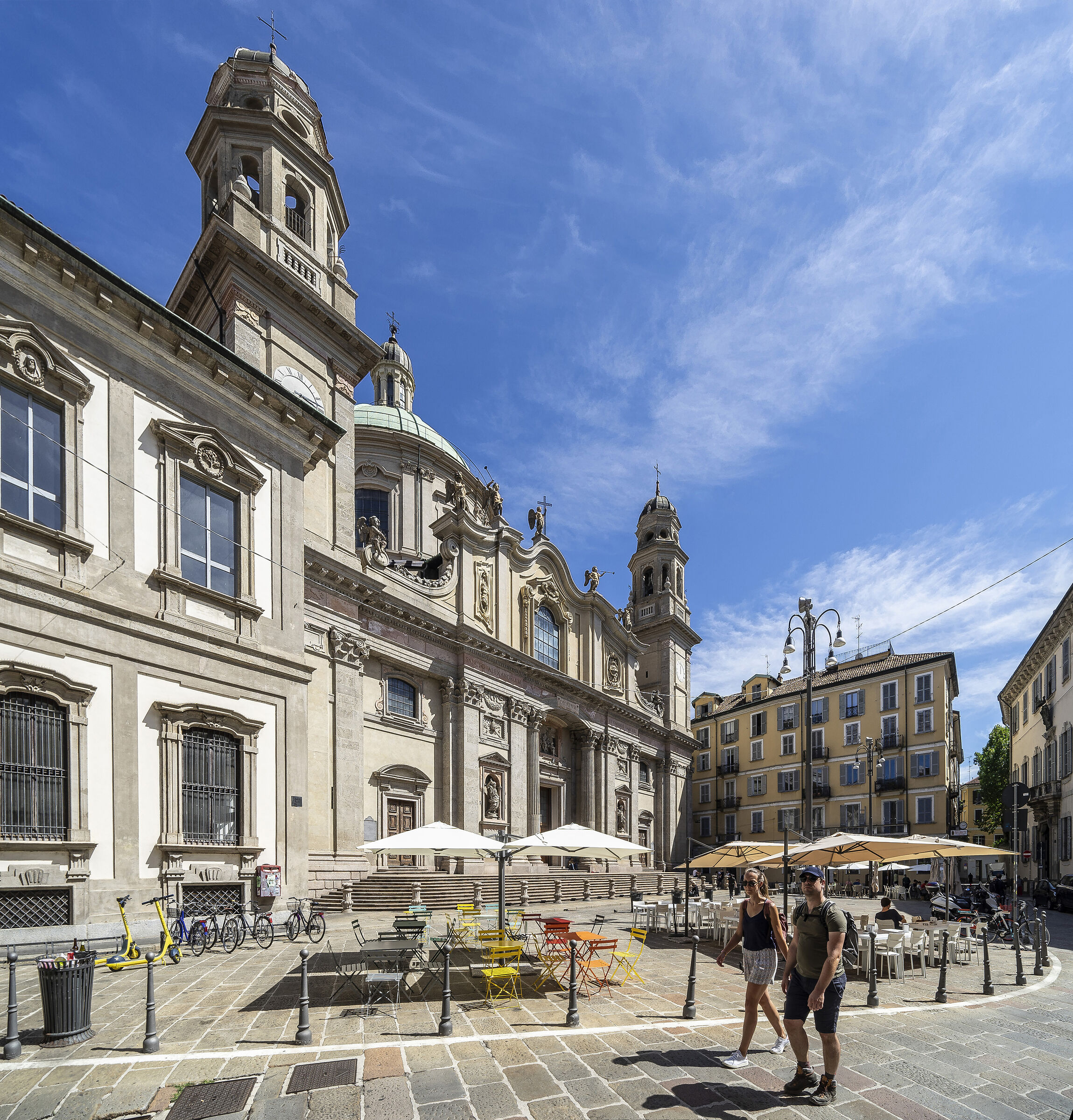 Piazza Sant'Alessandro.