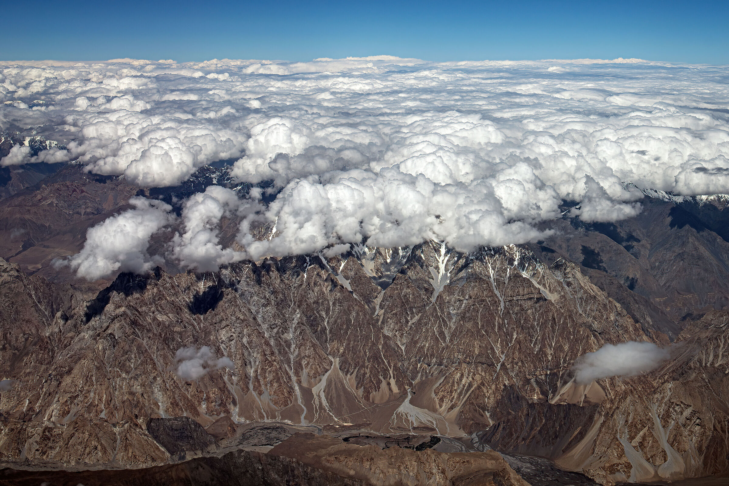 Pasu Cones (Tupopdan 6106mt)