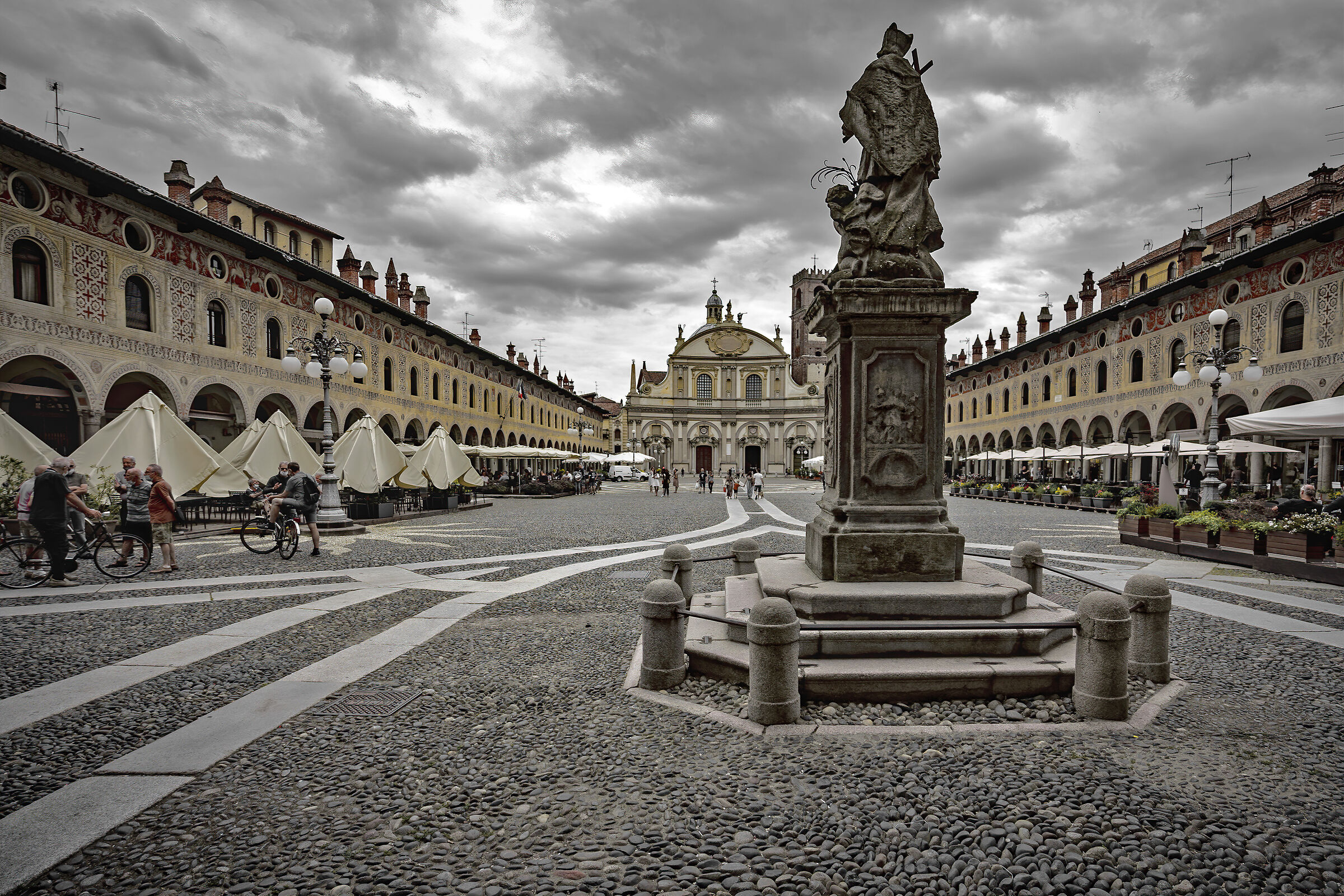 Il sabato del villaggio
