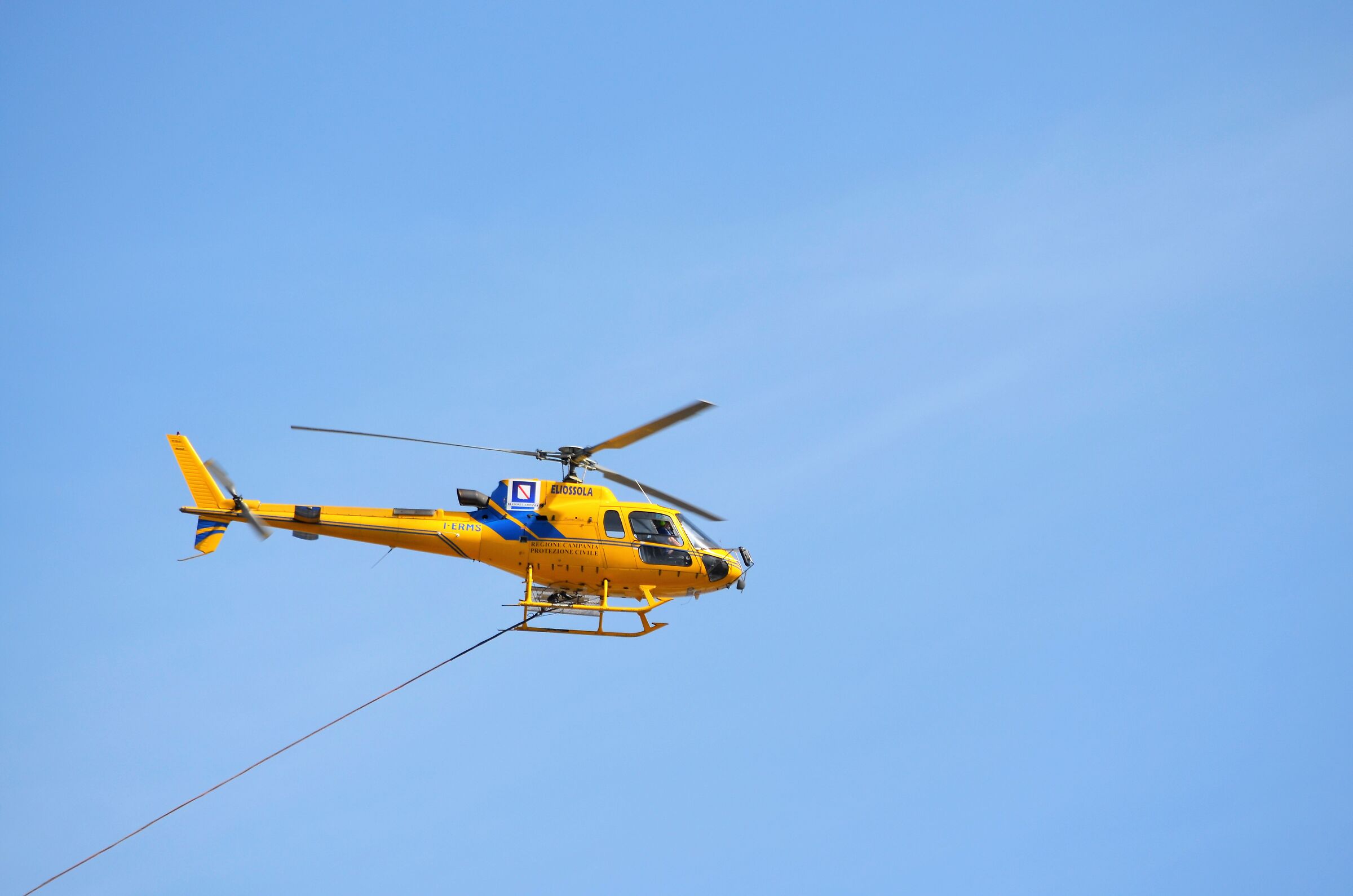 firefighting helicopter