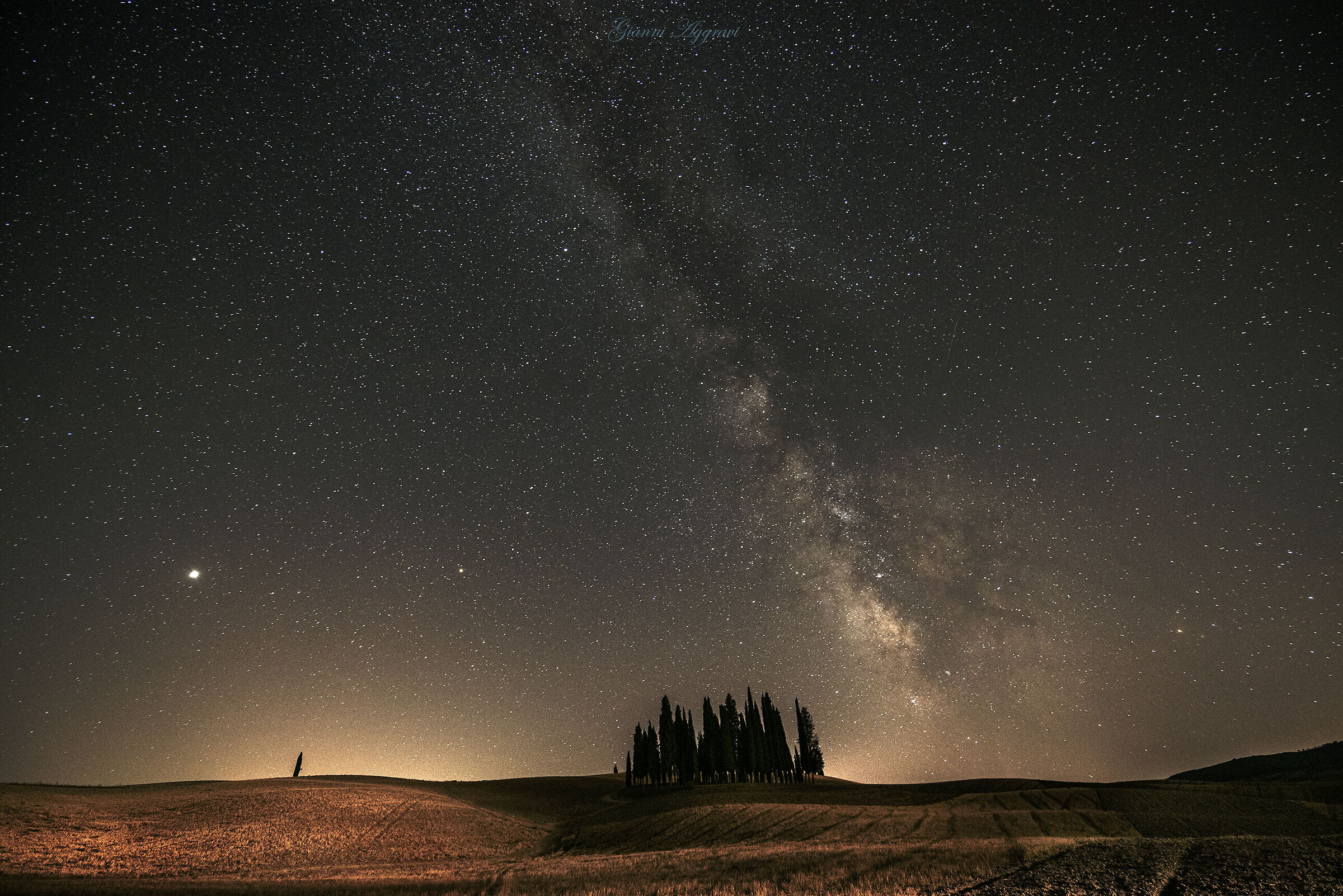 Sotto le stelle dormon i Cipressi