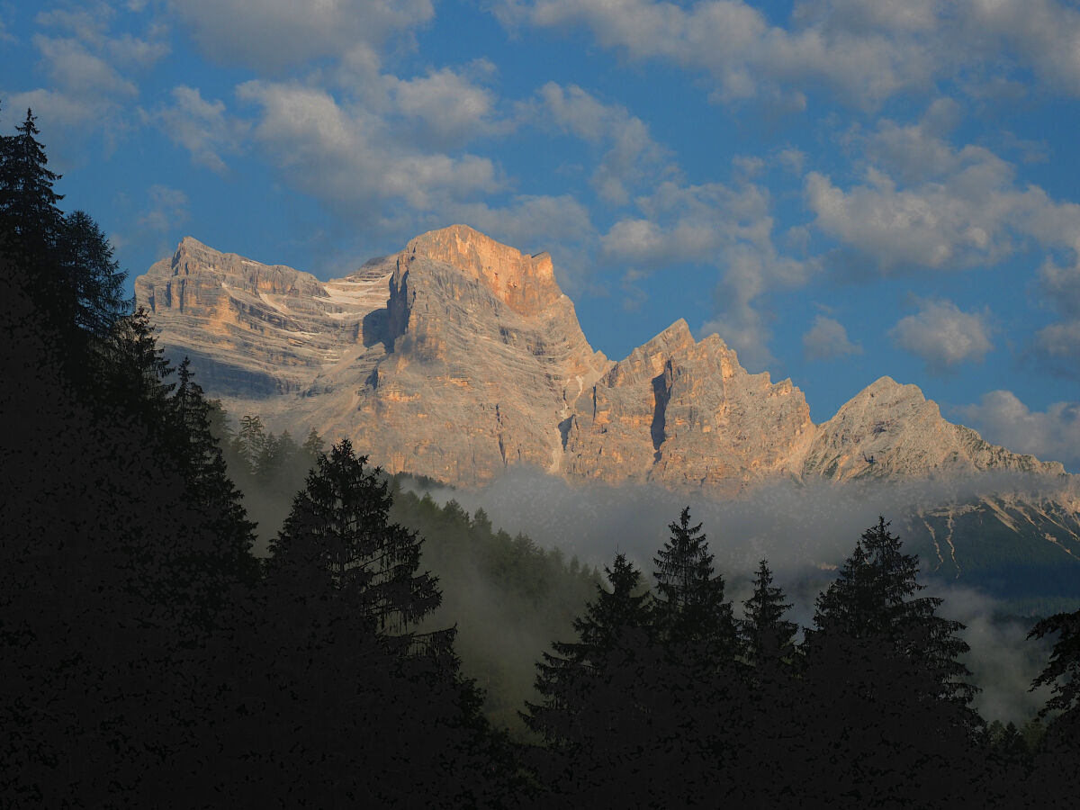 Il risveglio del Pelmo.