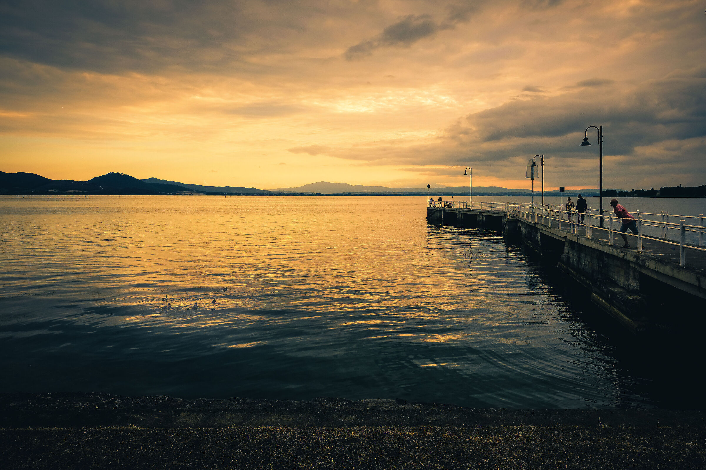 Il pontile sul Trasimeno