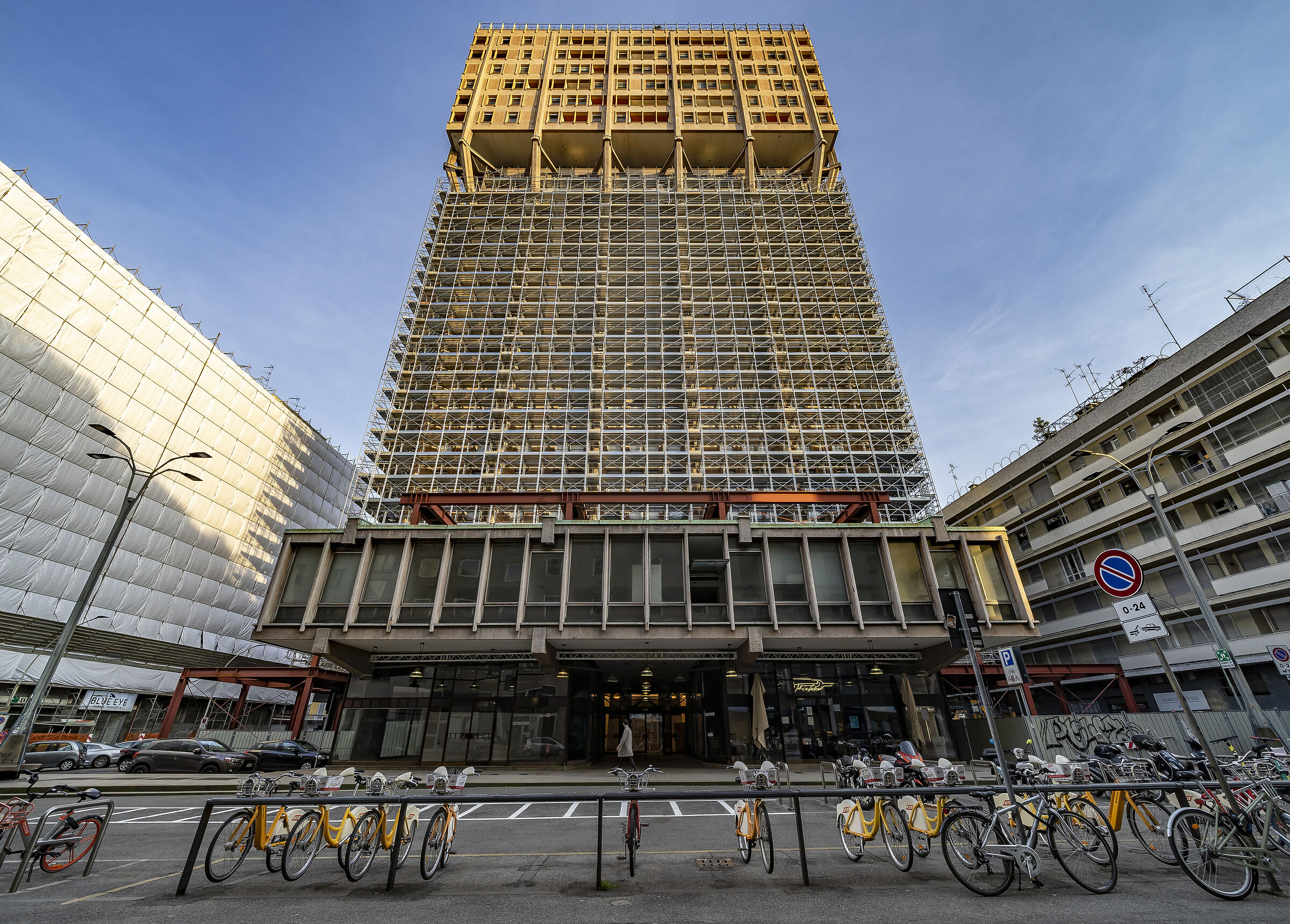 Restoration of the Velasca Tower - Saturday 13/04/2021 17:21