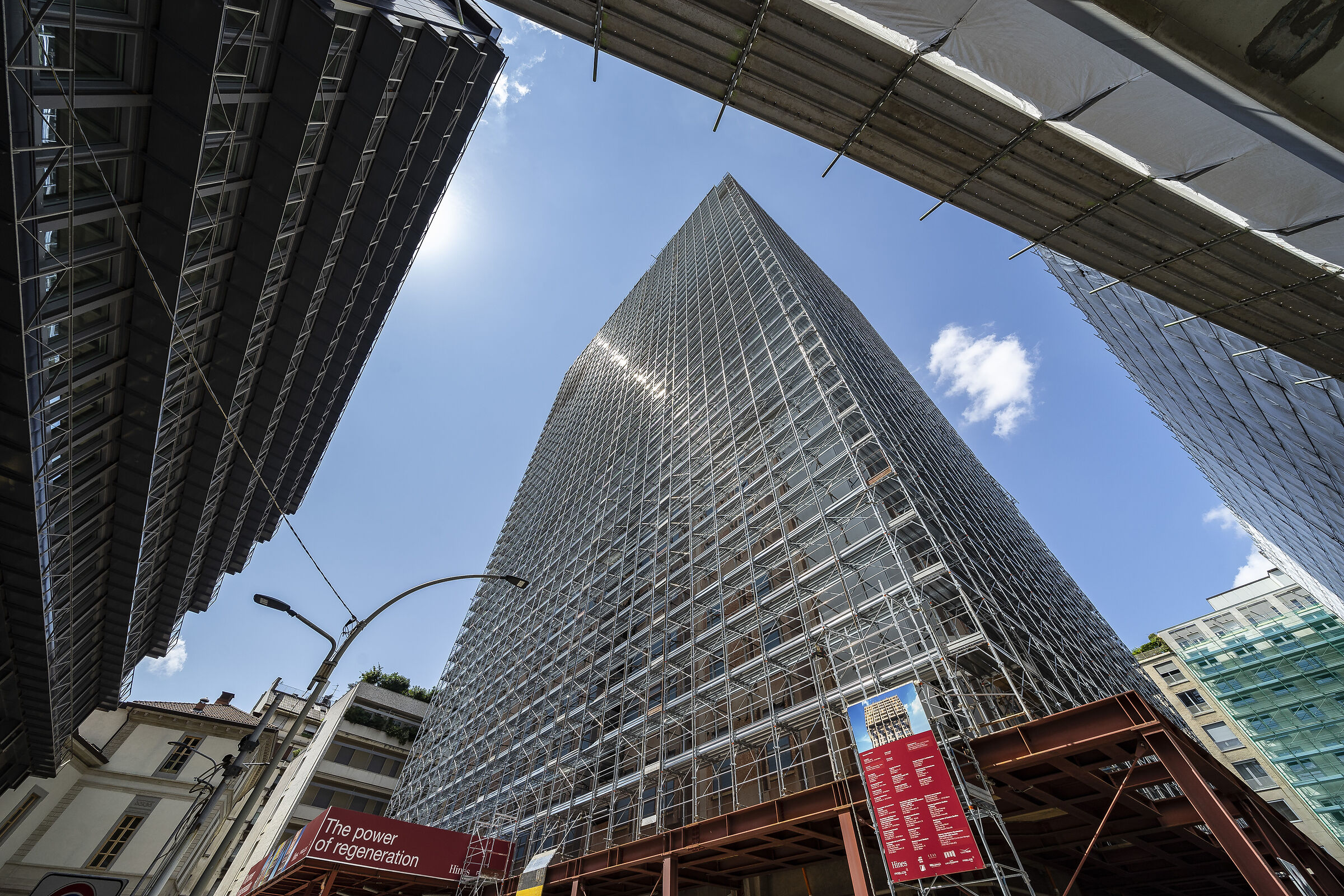 Restoration of the Velasca Tower -Sunday 08/08/2021 13:53