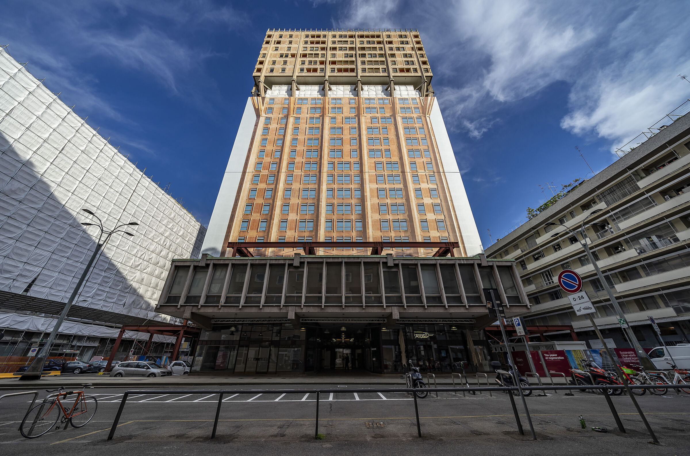 Restauro della Torre Velasca - Sabato 08/05/2021 18:42