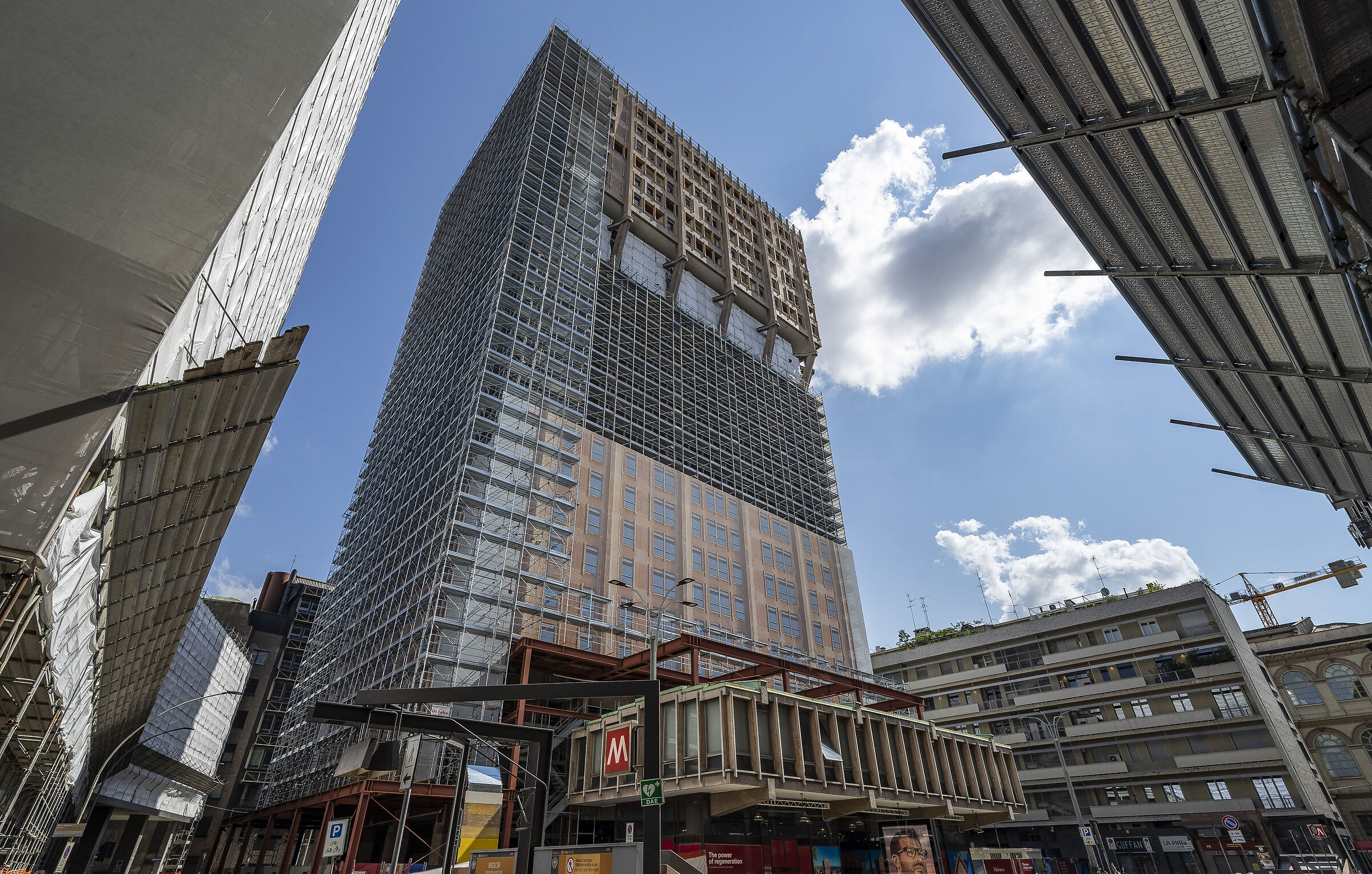 Restoration of the Velasca Tower -Sunday 08/08/2021 15:38