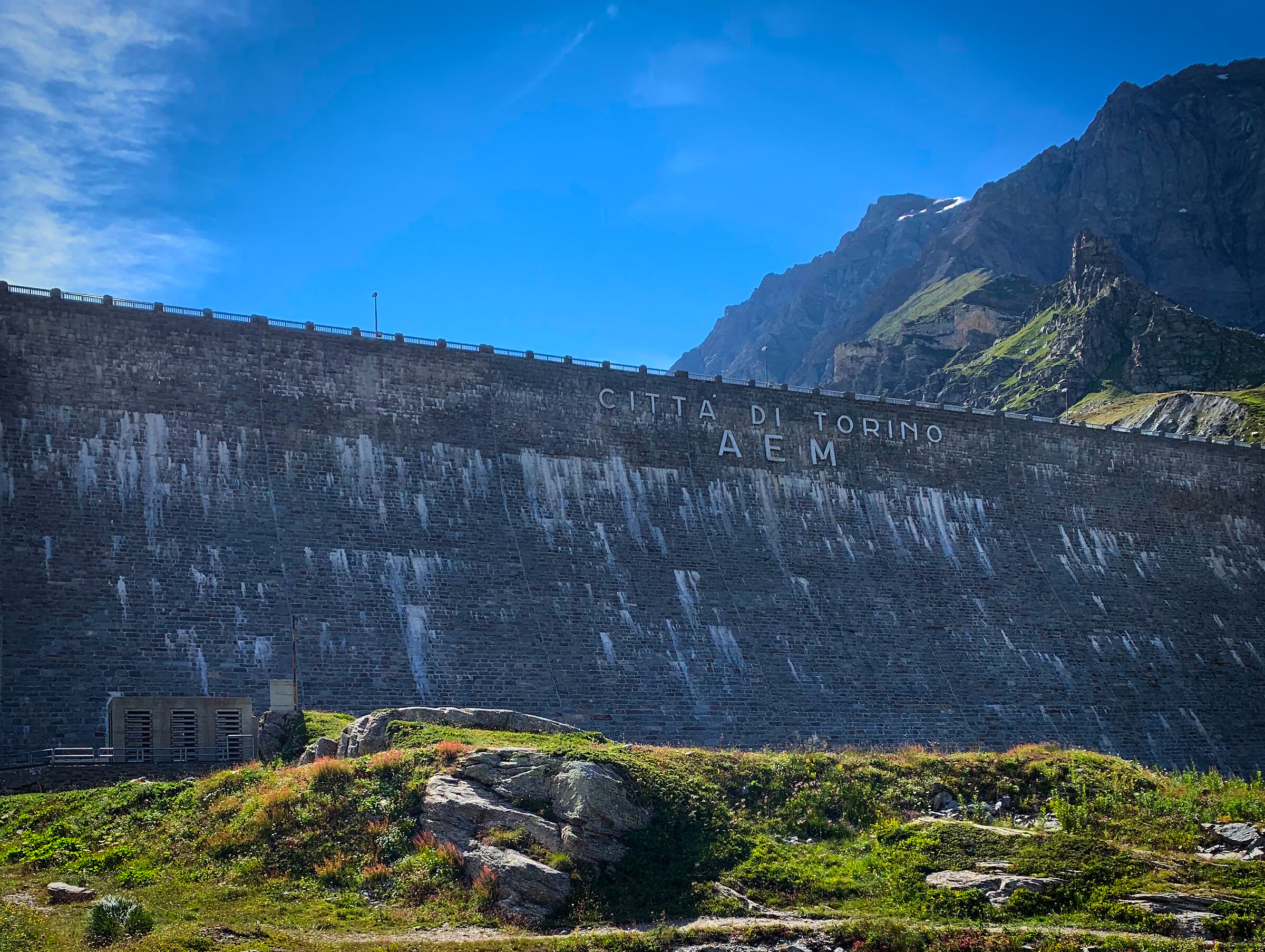 Diga del lago Serrù (Parco del Gran Paradiso)