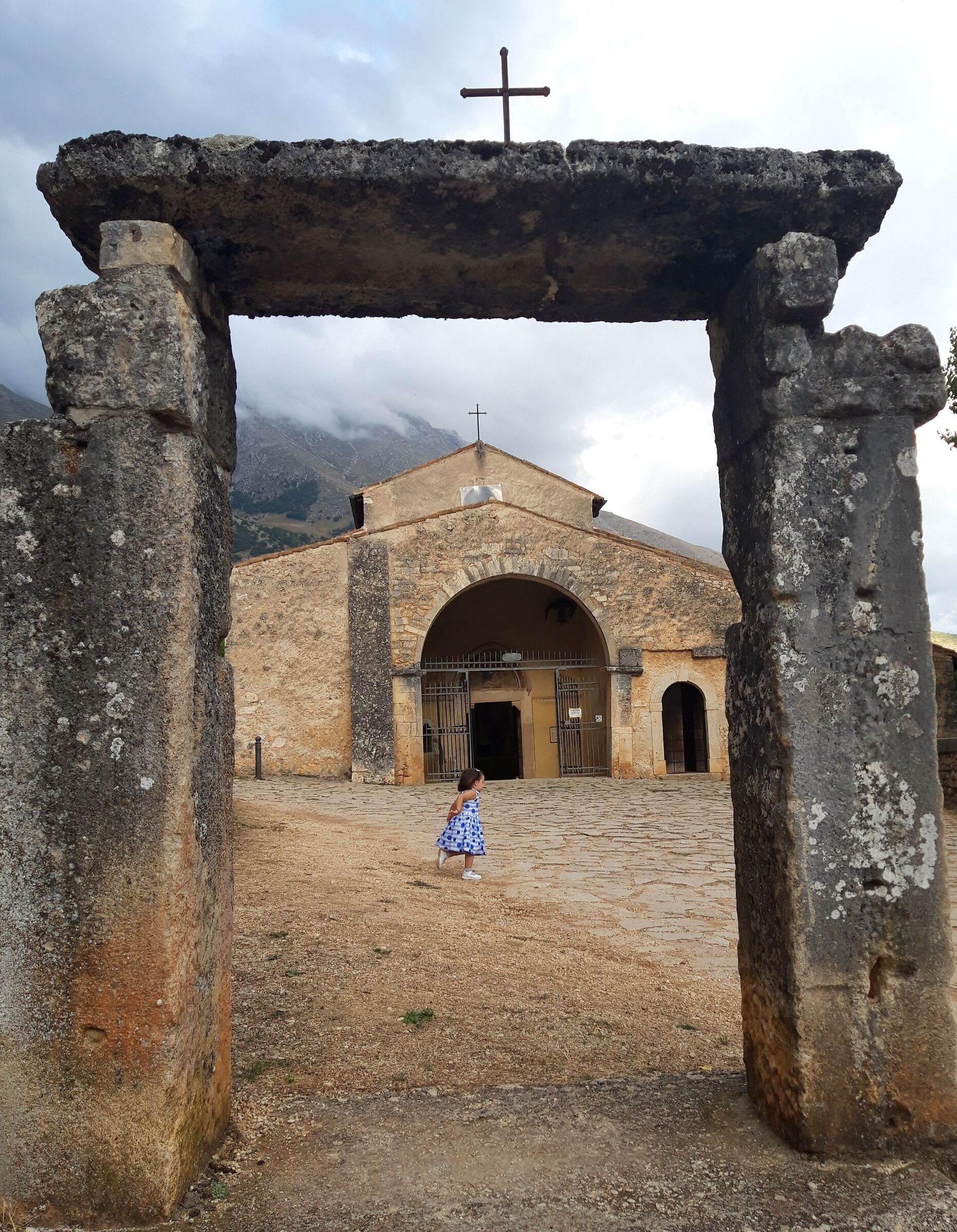 S. Maria in Valle Porclaneta (Monte Velino)